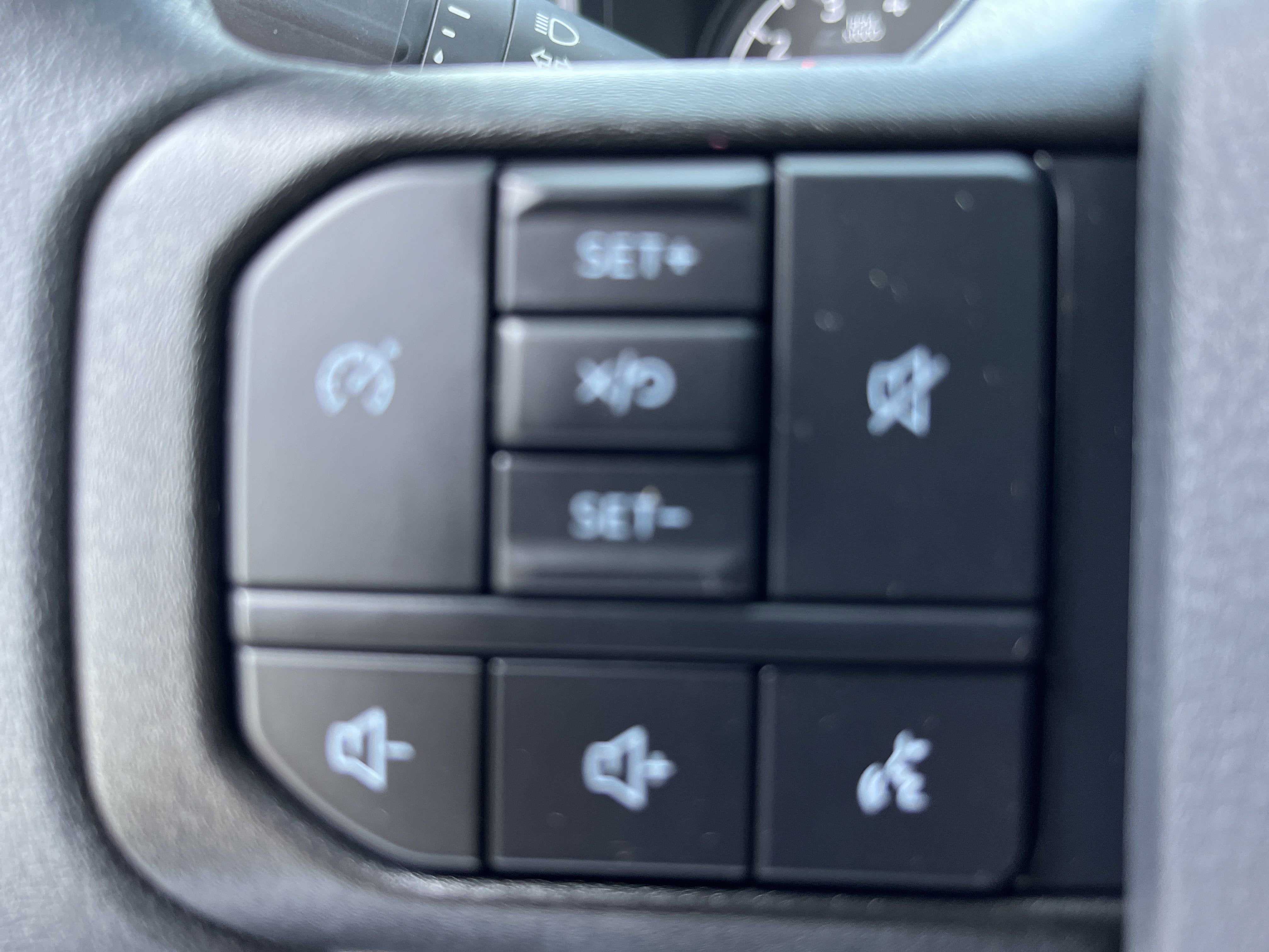 2025 Ford Super Duty F-350 SRW XL