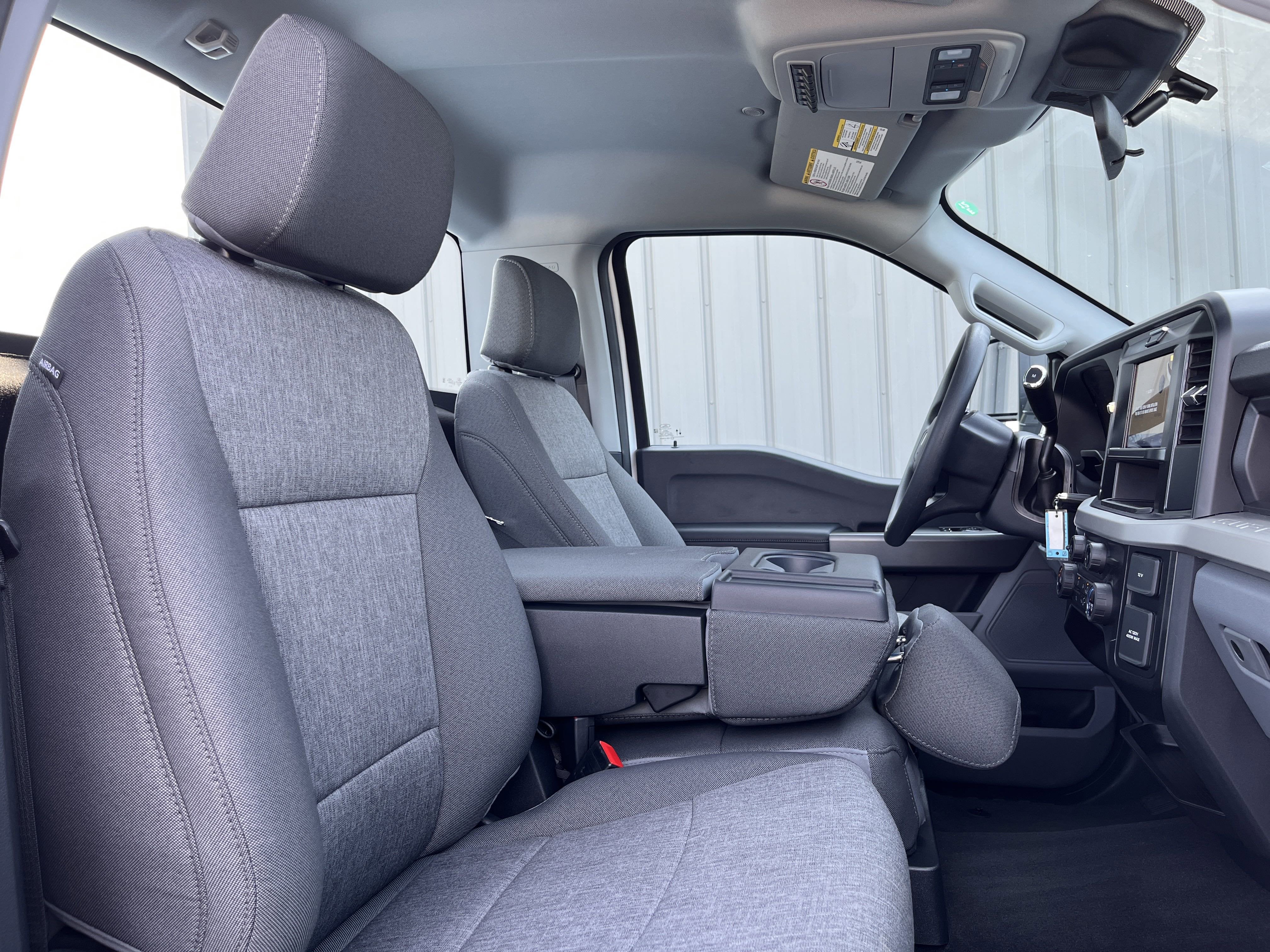 2025 Ford Super Duty F-350 SRW XL