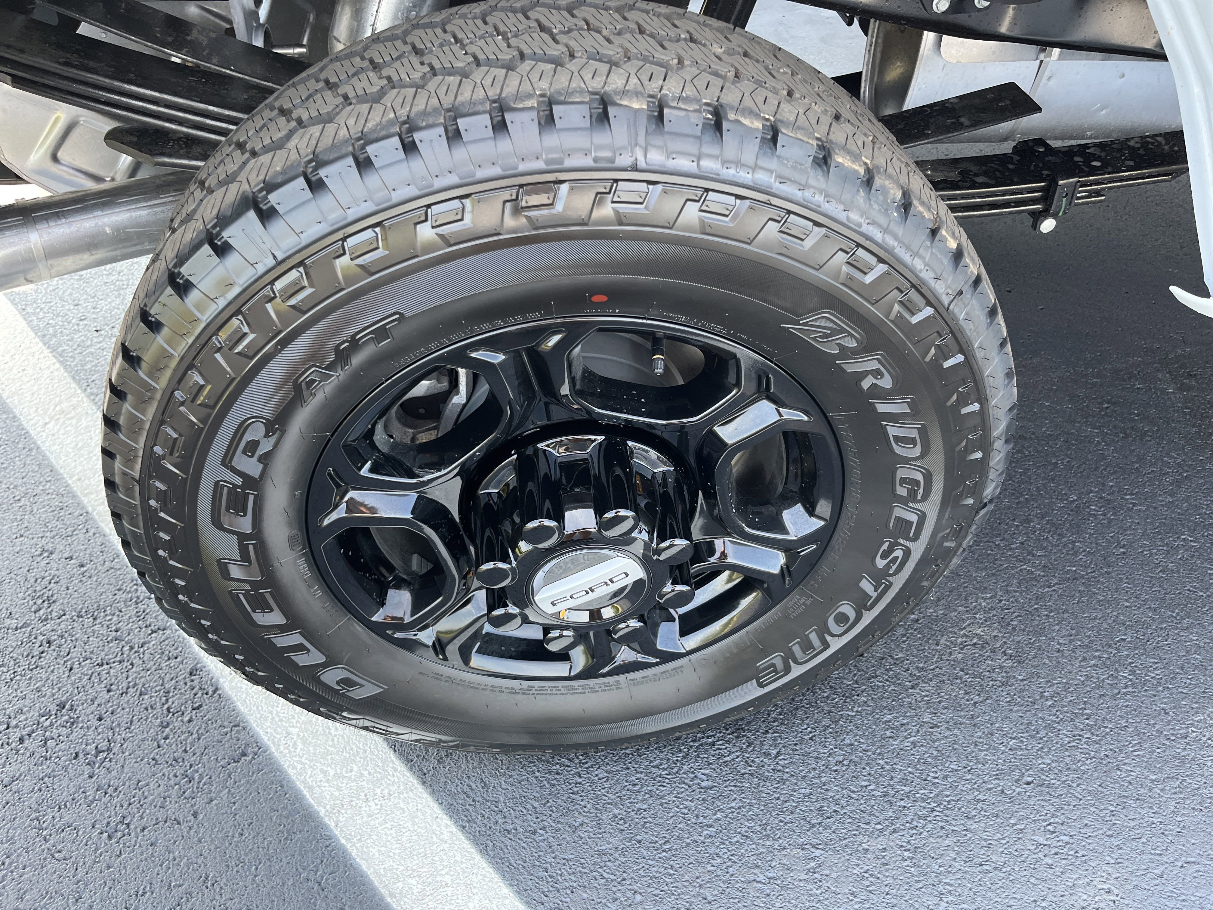 2025 Ford Super Duty F-350 SRW XL