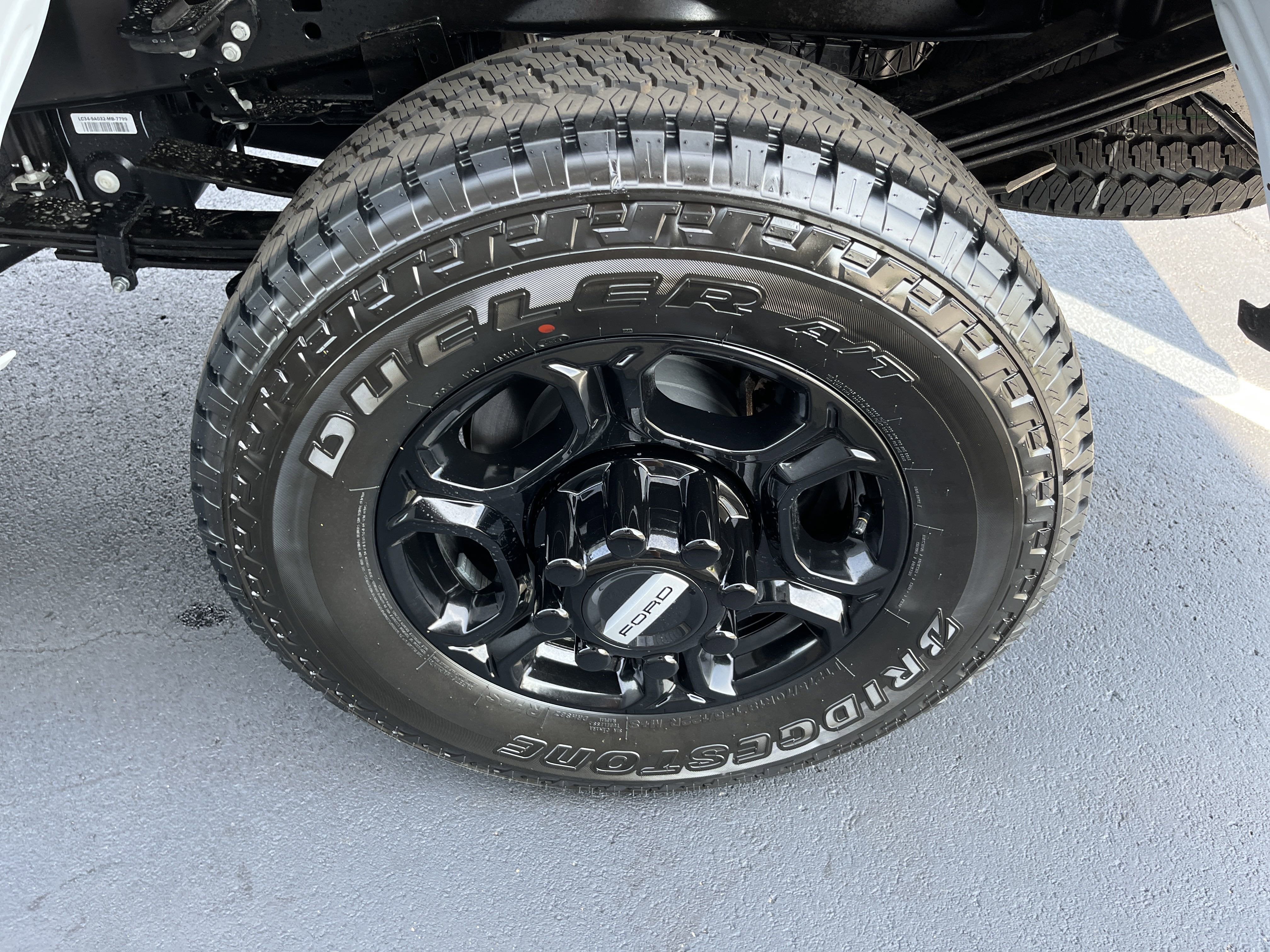 2025 Ford Super Duty F-350 SRW XL