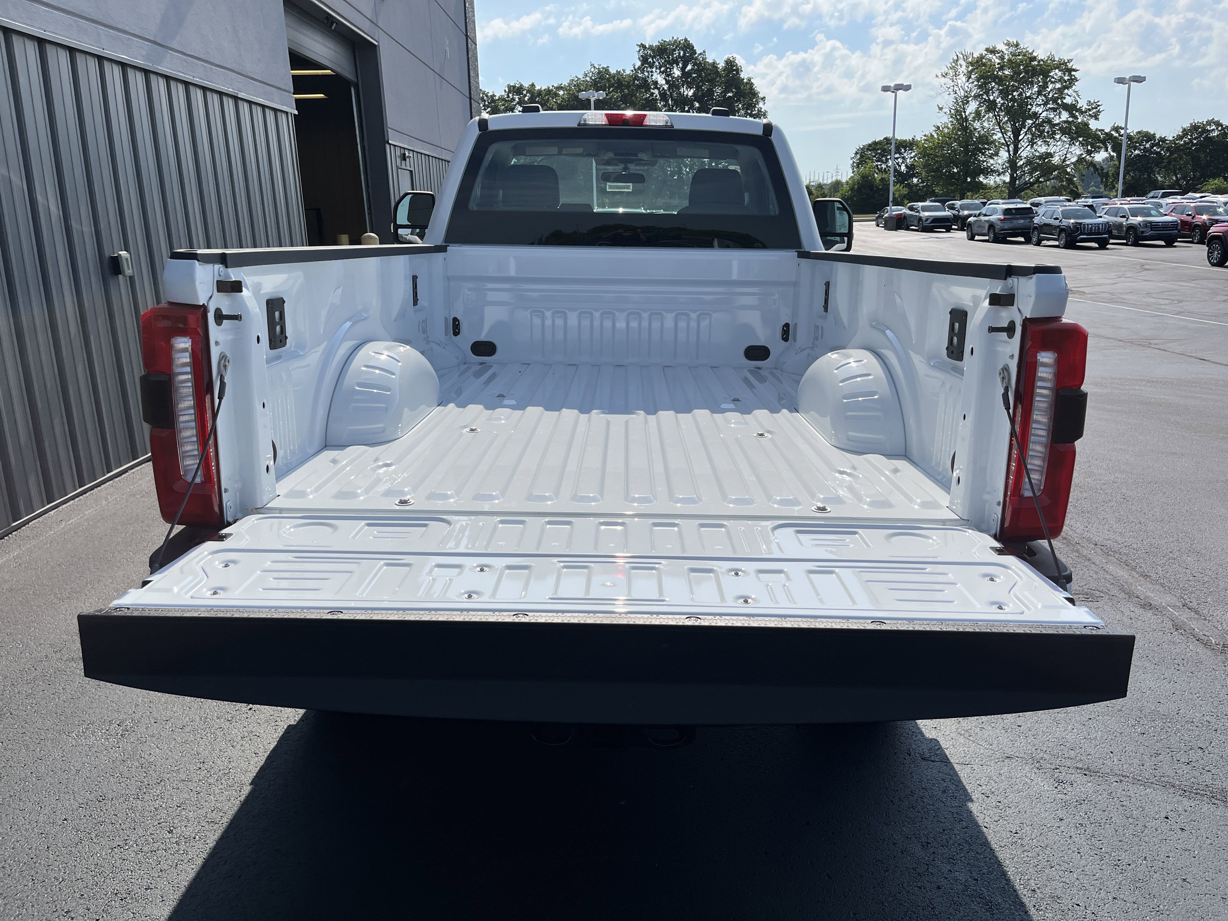 2025 Ford Super Duty F-350 SRW XL