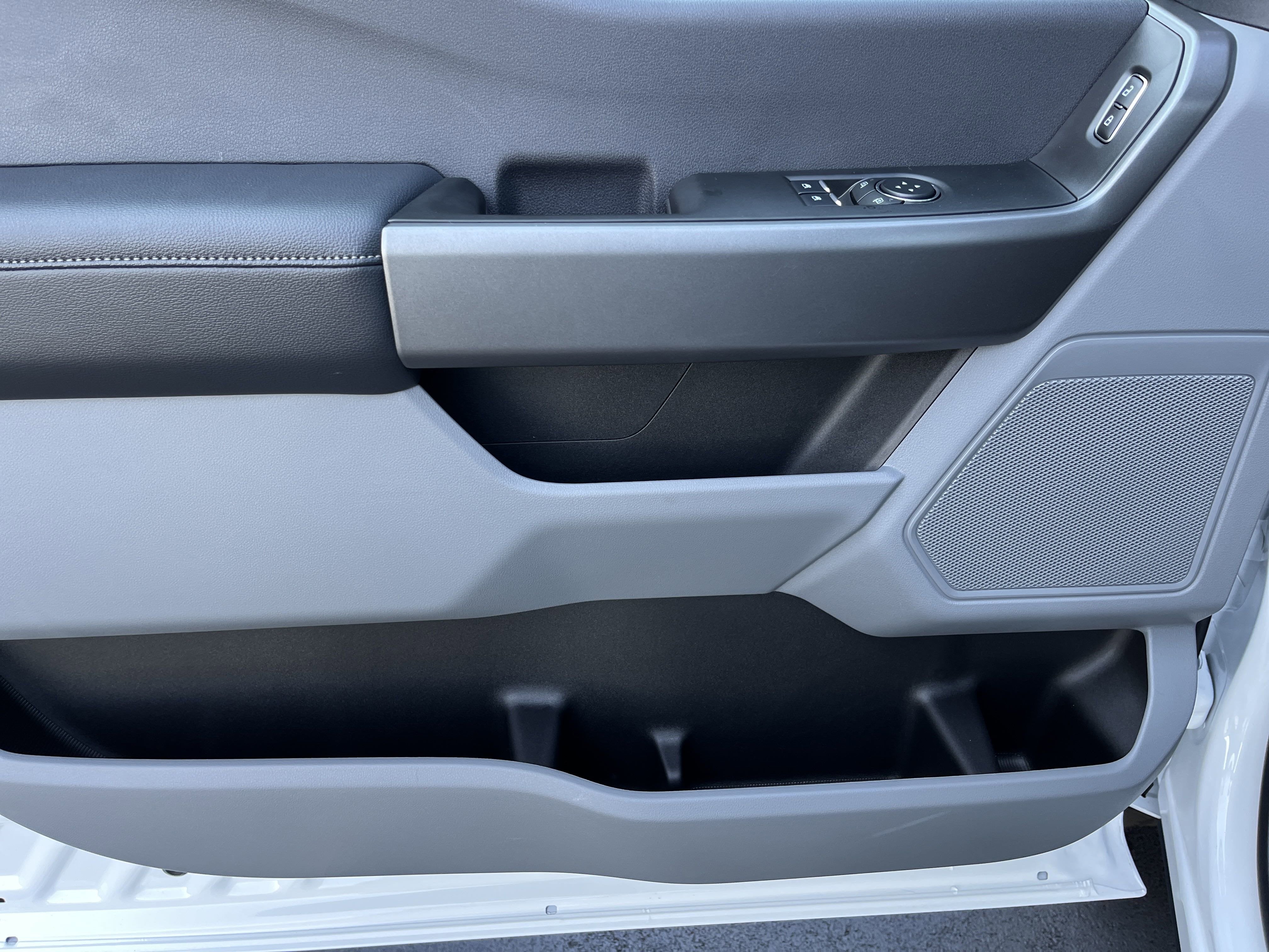 2025 Ford Super Duty F-350 SRW XL