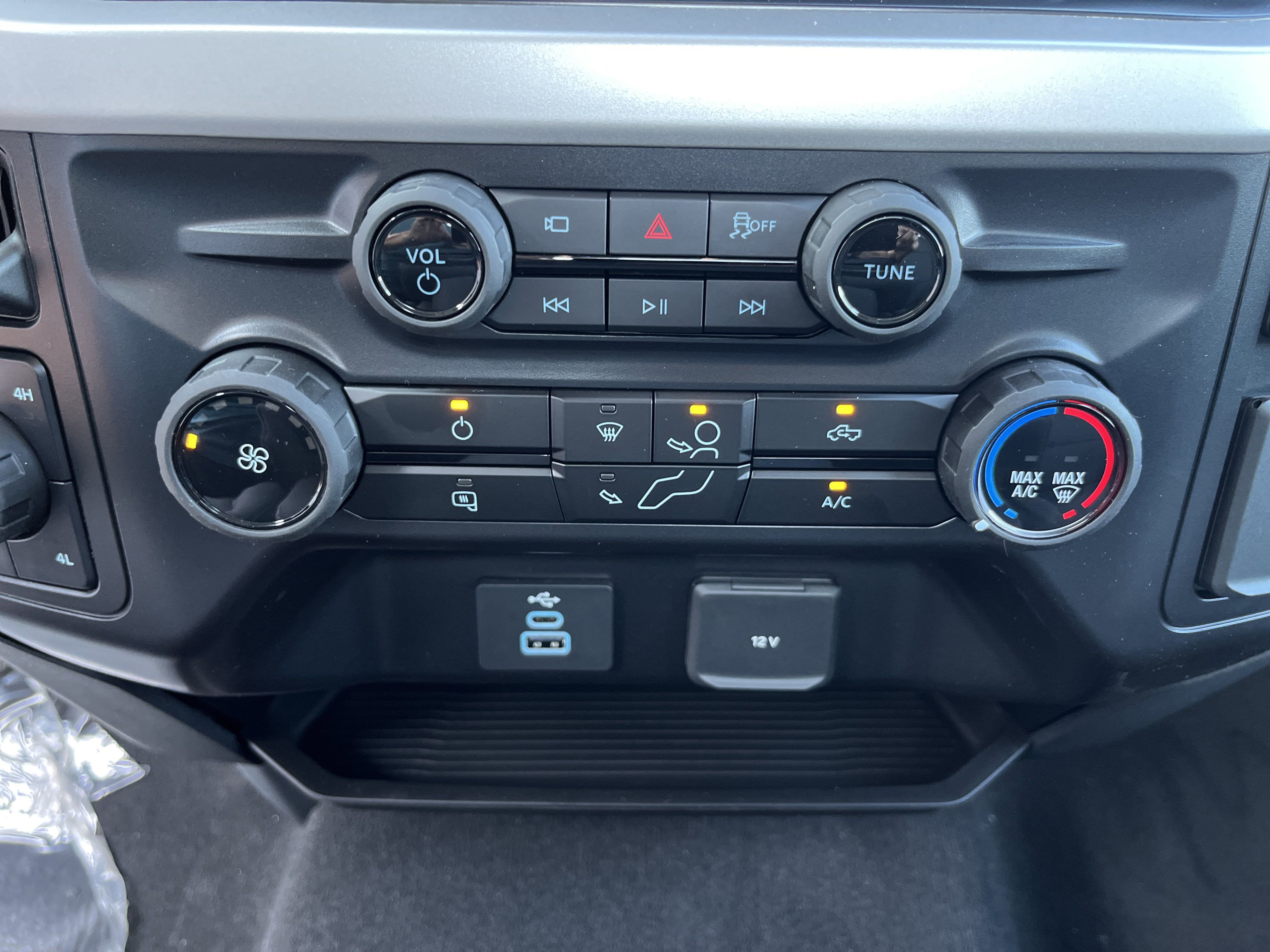 2025 Ford Super Duty F-350 SRW XL