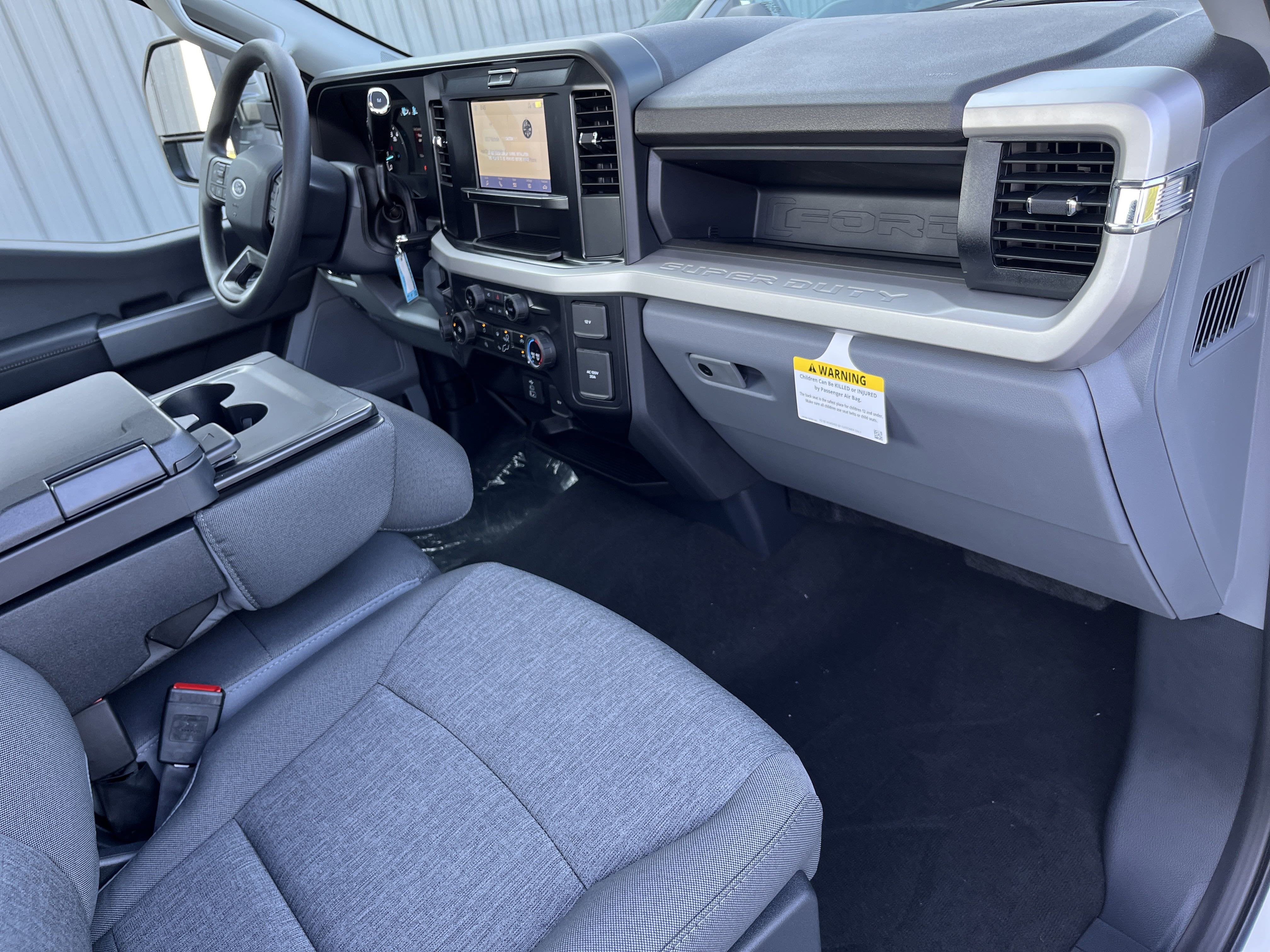 2025 Ford Super Duty F-350 SRW XL