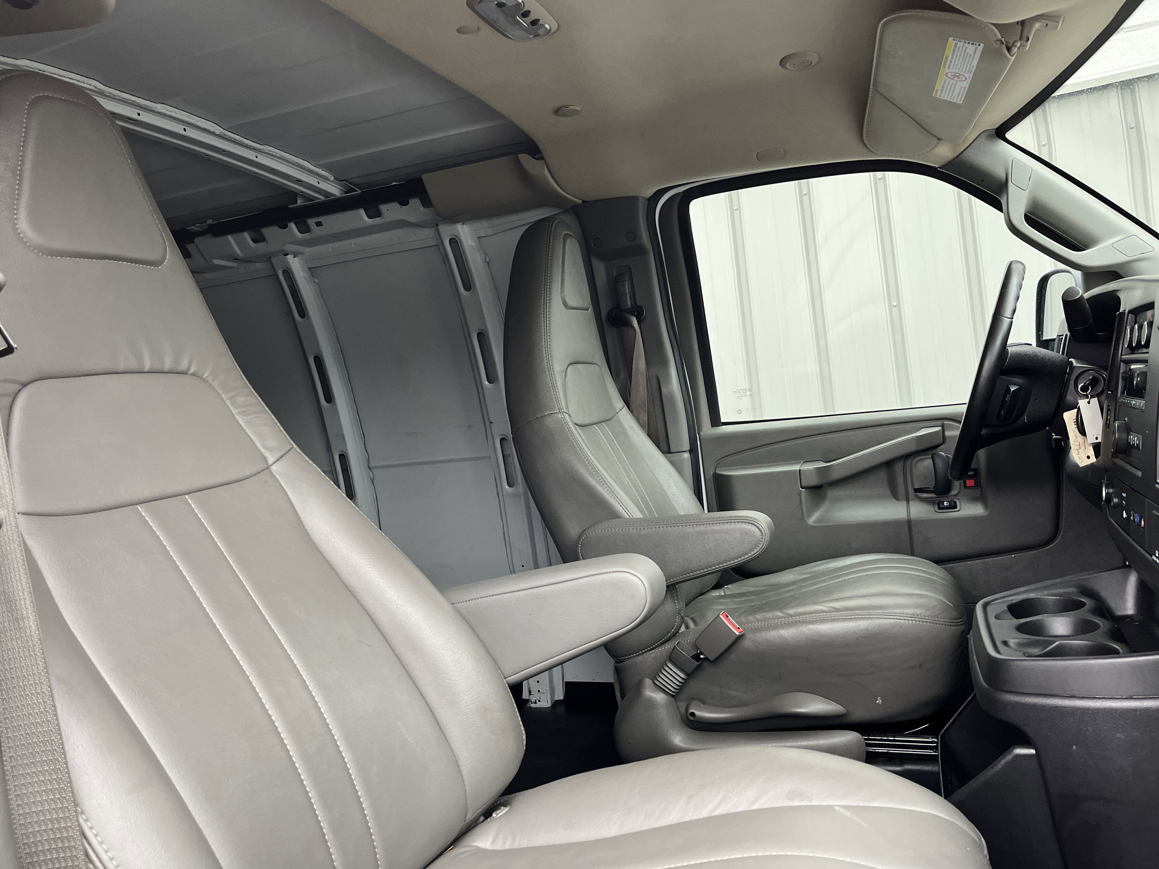 2023 Chevrolet Express Cargo Van 2500 RWD 155