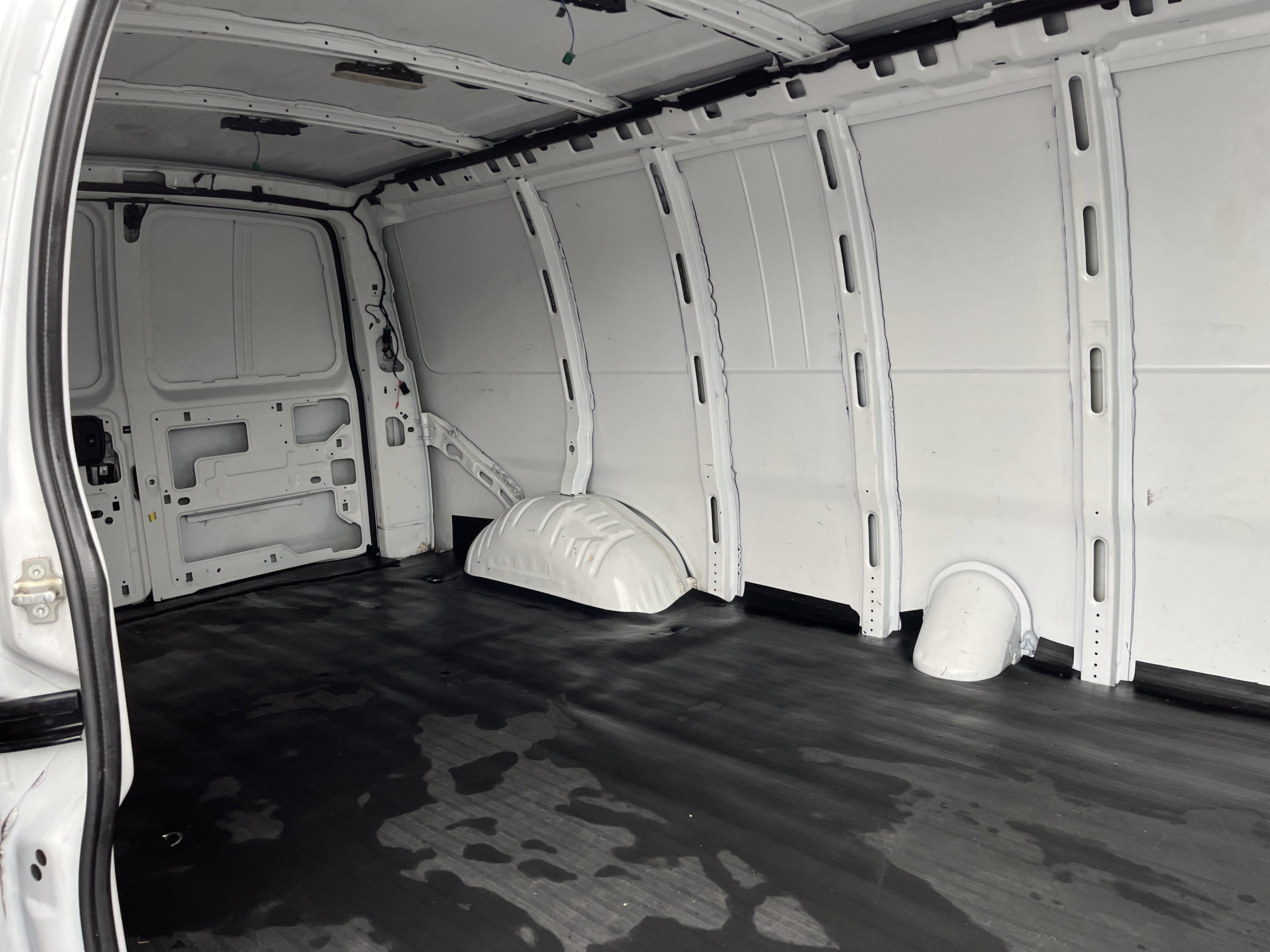 2023 Chevrolet Express Cargo Van 2500 RWD 155