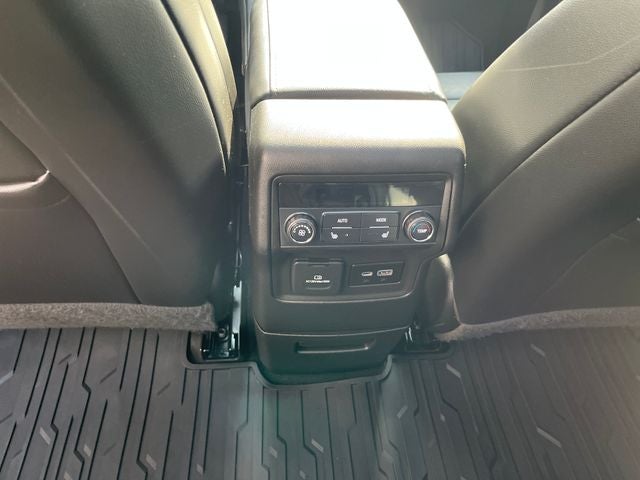 2021 GMC Acadia AT4