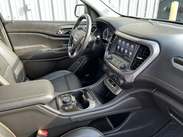 2021 GMC Acadia AT4