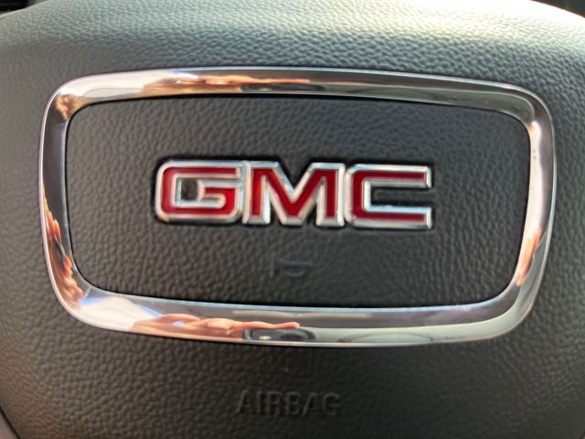 2021 GMC Acadia AT4