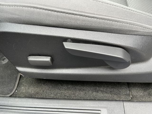 2018 GMC Canyon Base