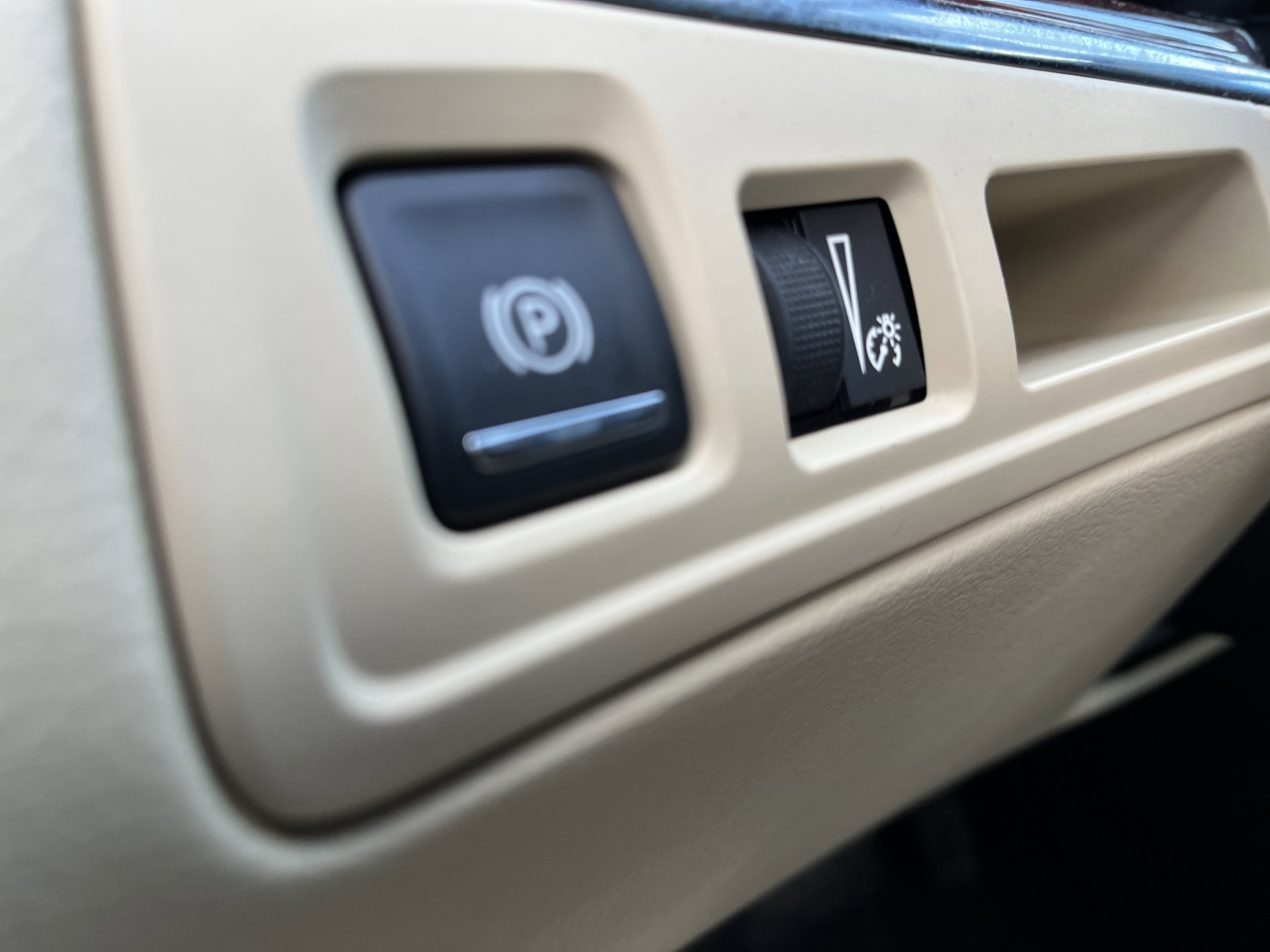 2017 Cadillac XT5 Premium Luxury FWD