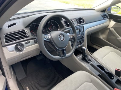 2017 Volkswagen Passat 1.8T S