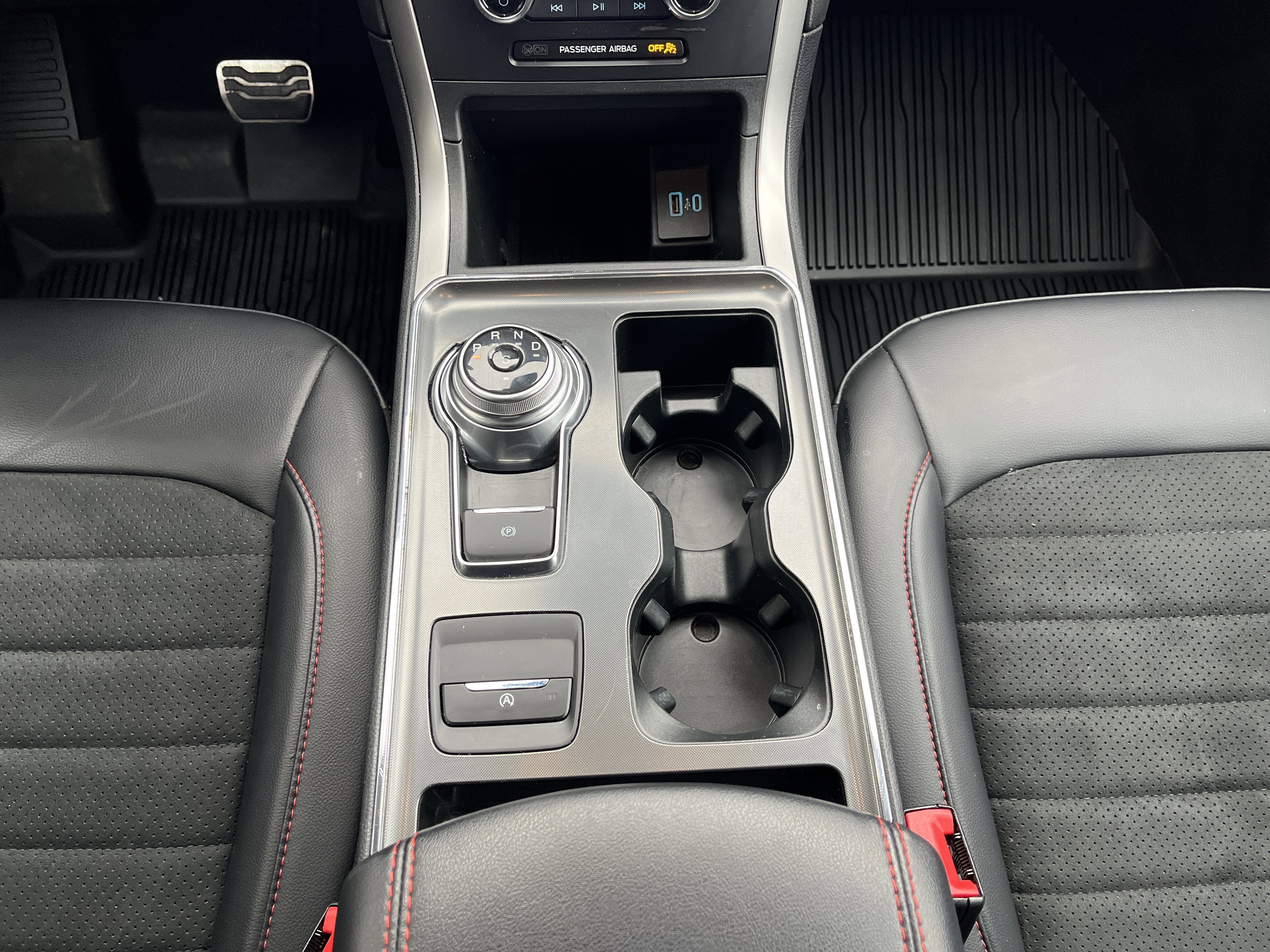 2024 Ford Edge ST-Line