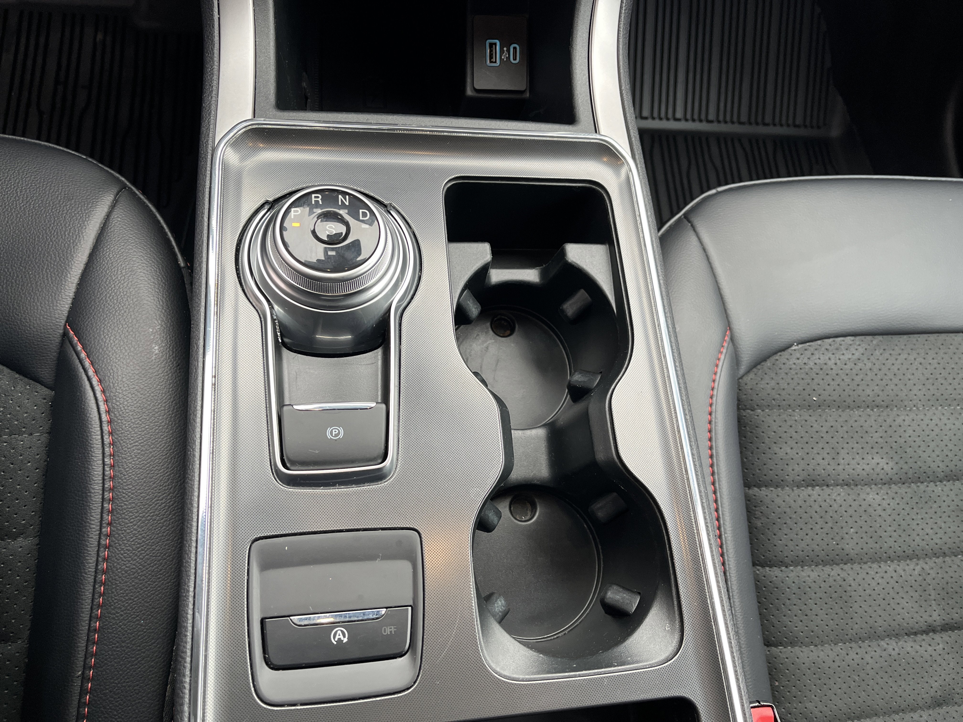 2024 Ford Edge ST-Line