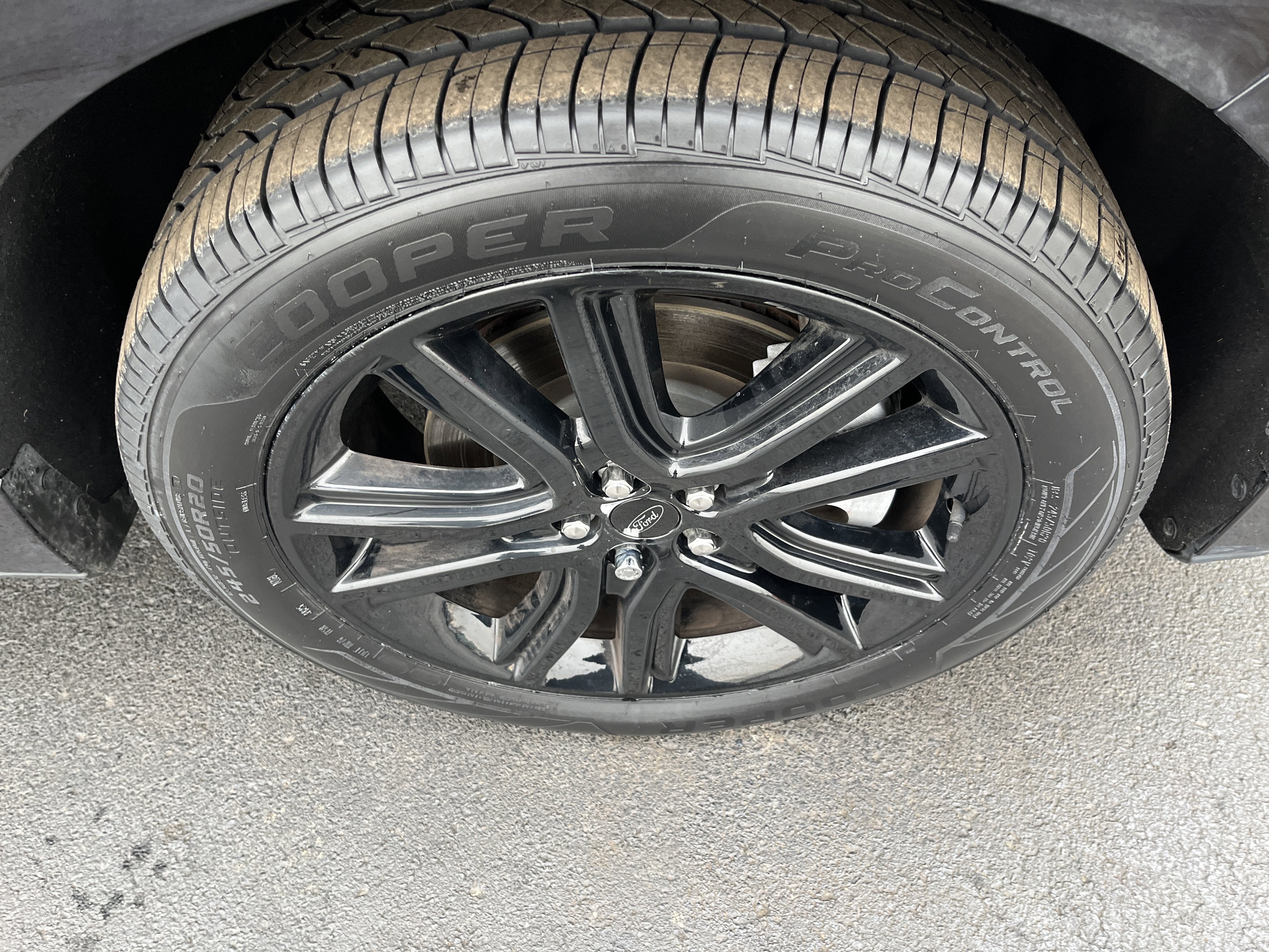 2024 Ford Edge ST-Line