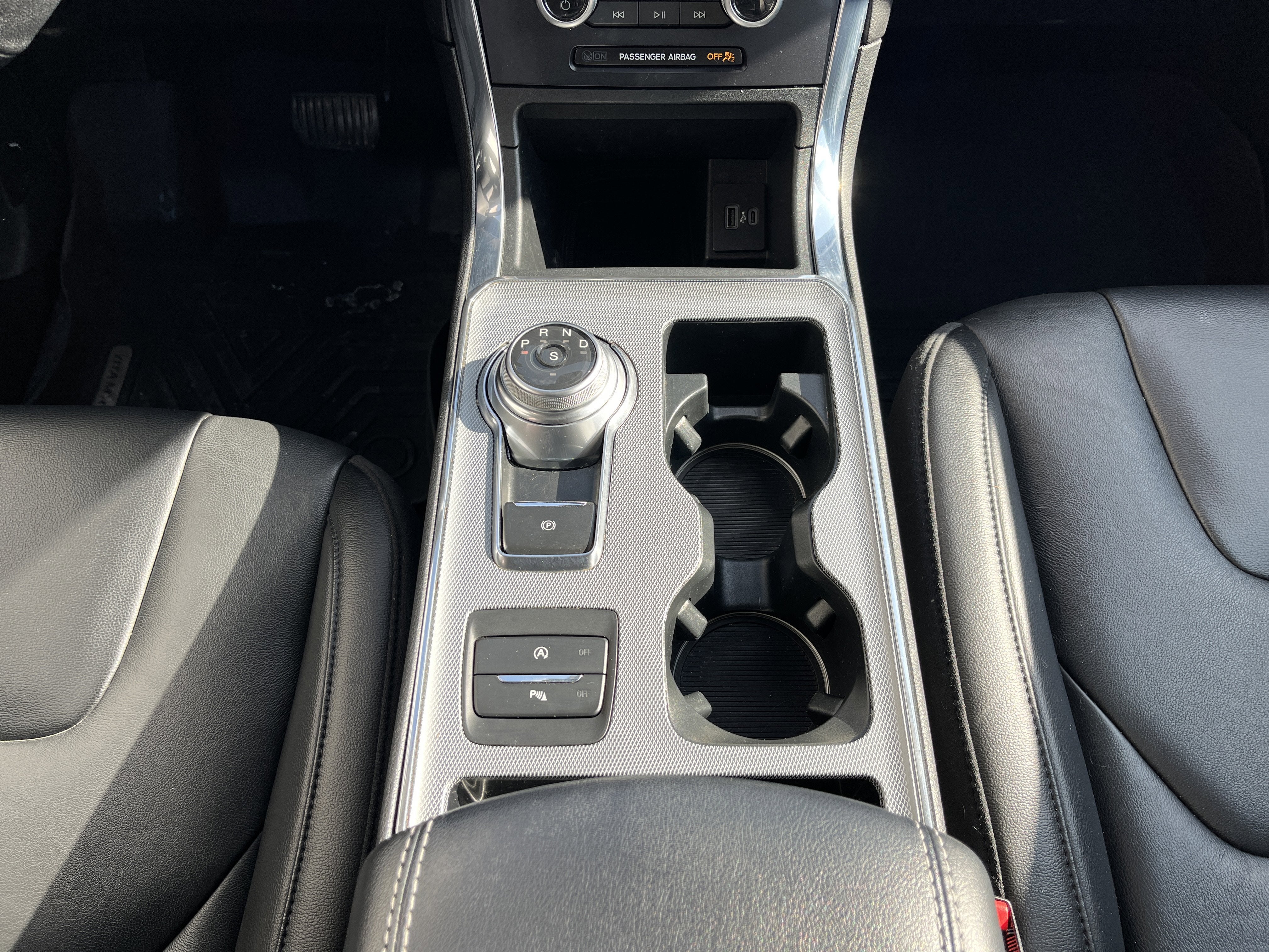 2021 Ford Edge Titanium