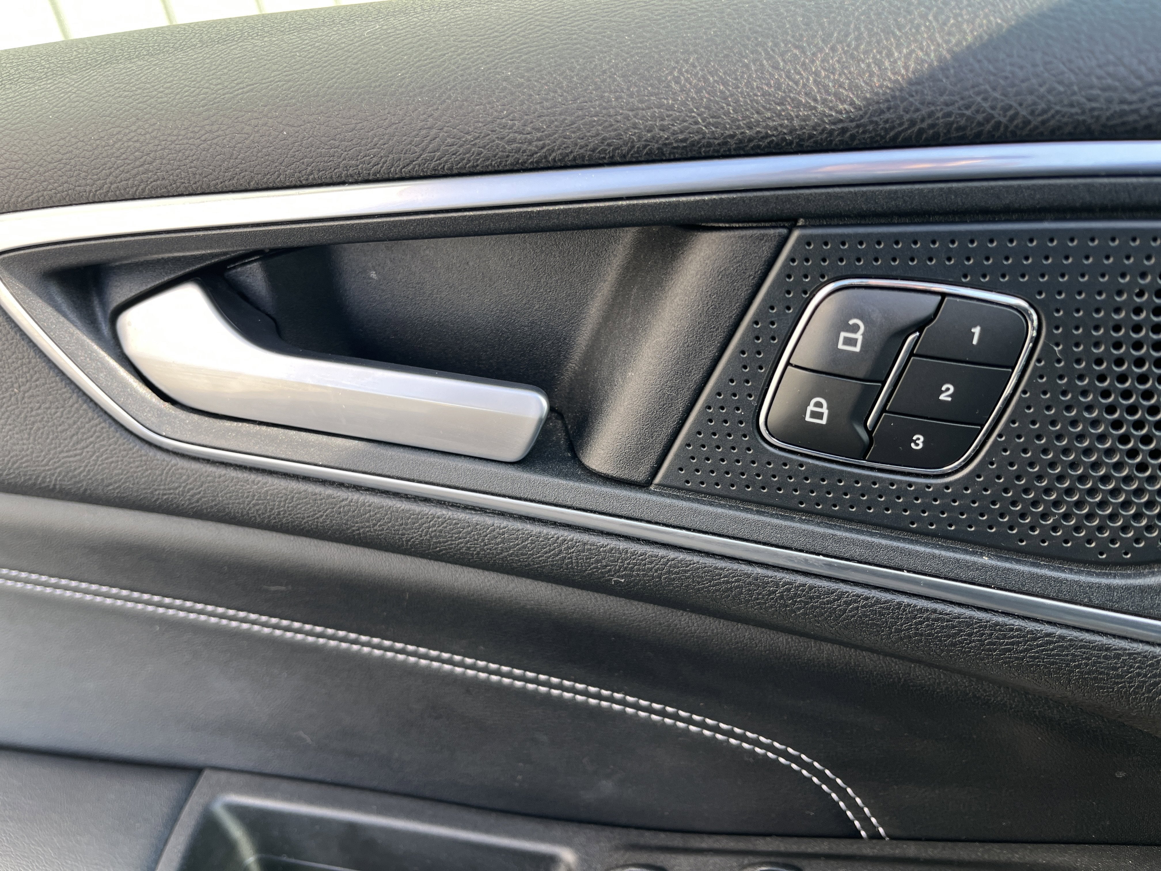 2021 Ford Edge Titanium