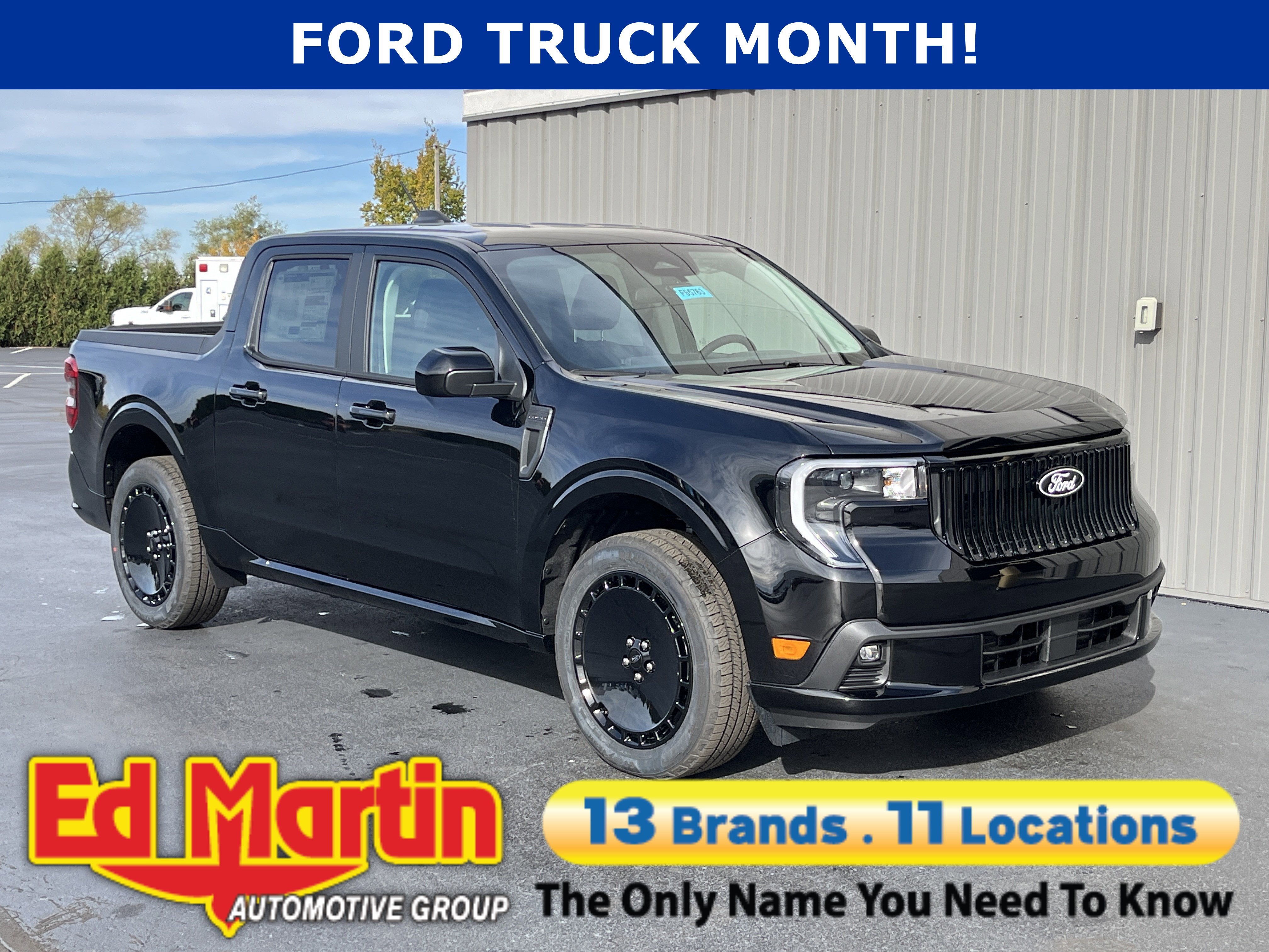 2025 Ford Maverick Lobo Standard