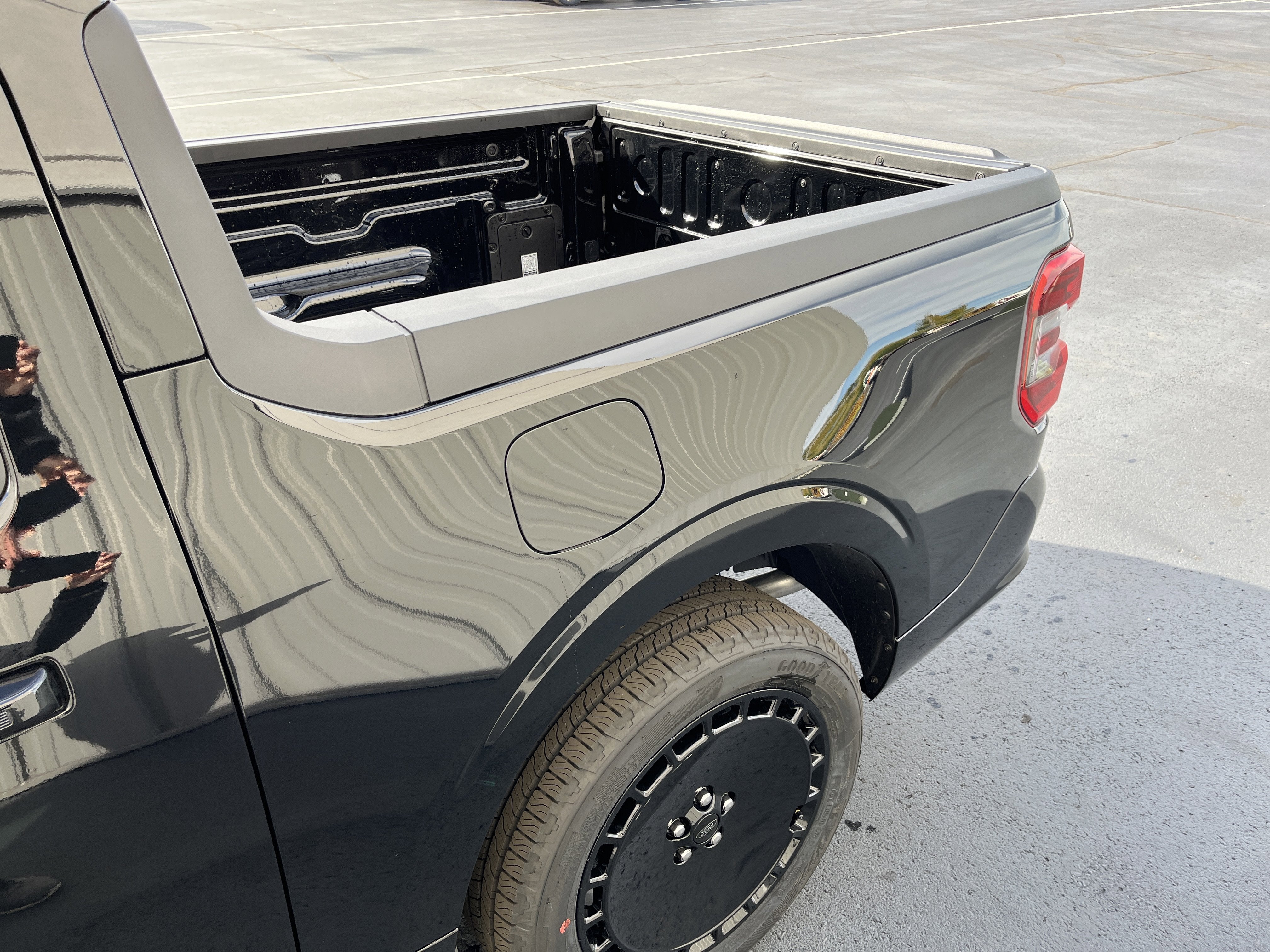 2025 Ford Maverick Lobo Standard