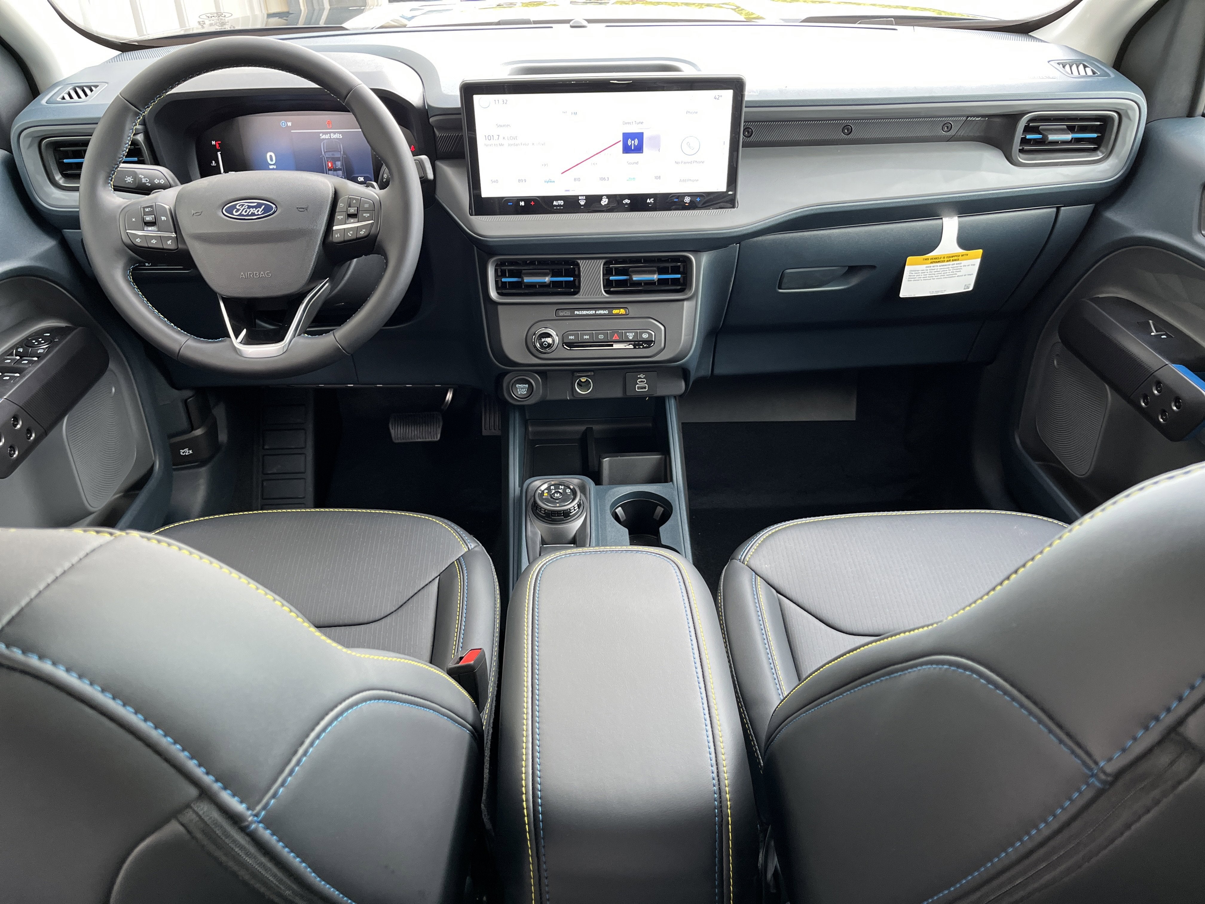 2025 Ford Maverick Lobo Standard