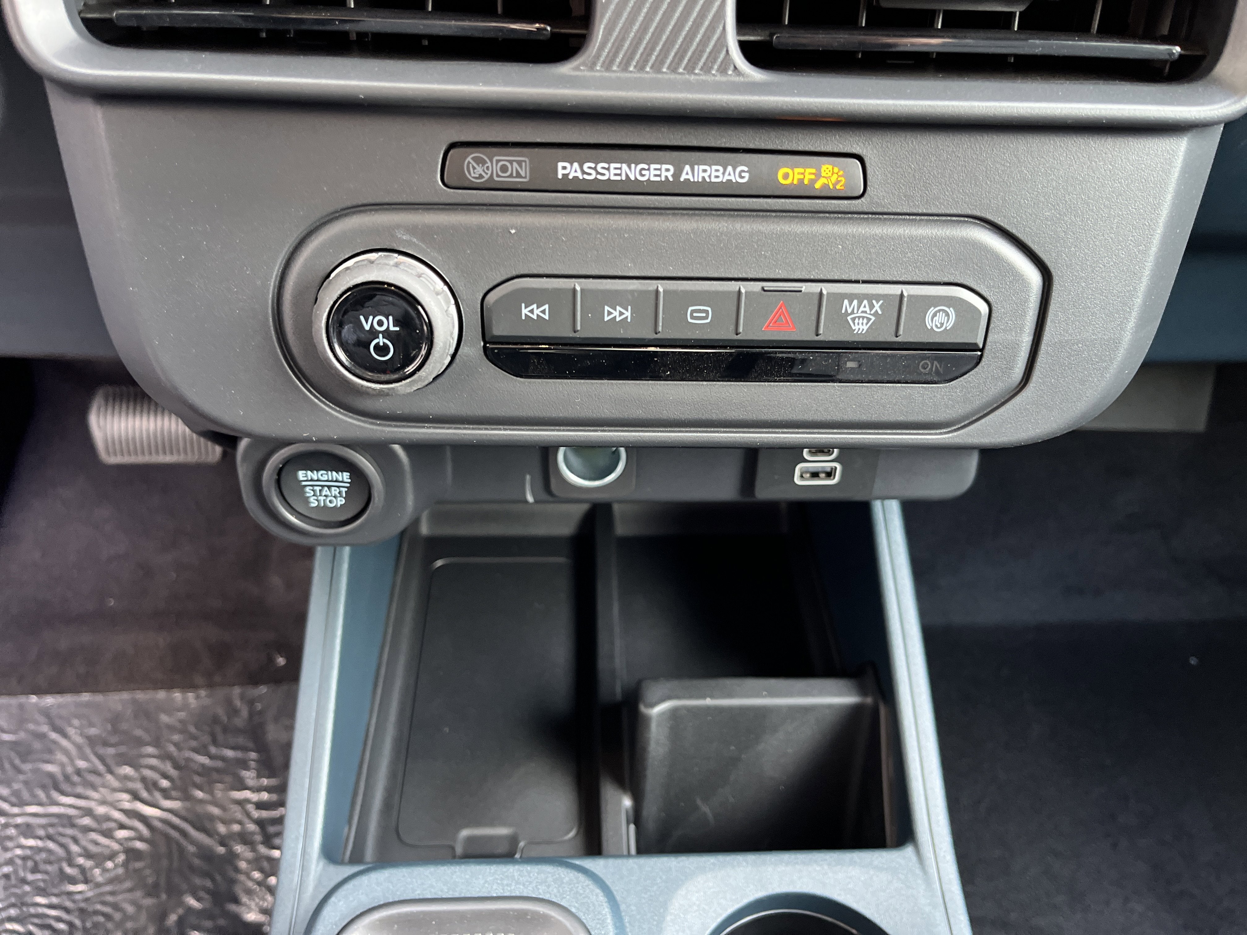 2025 Ford Maverick Lobo Standard