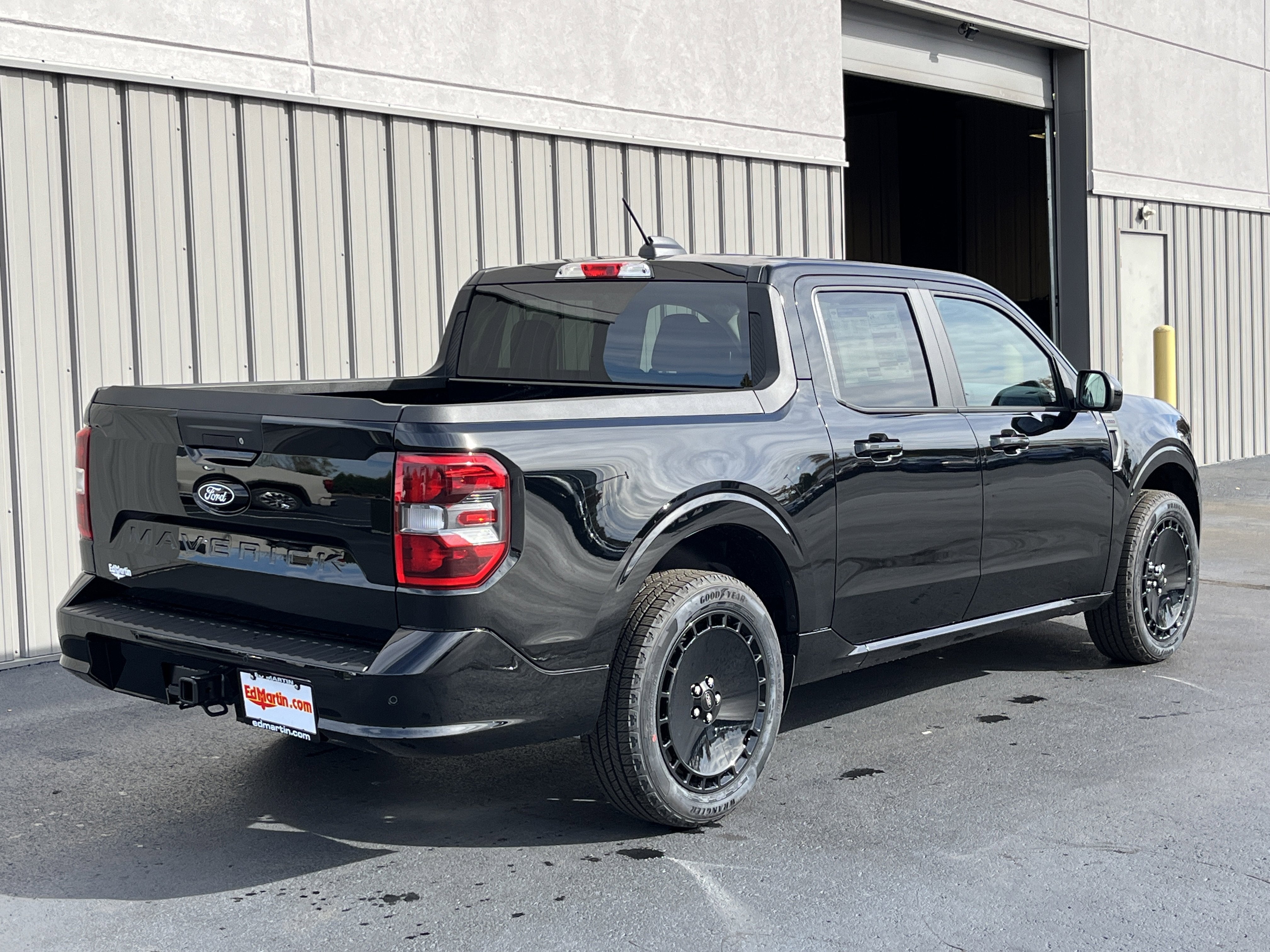 2025 Ford Maverick Lobo Standard