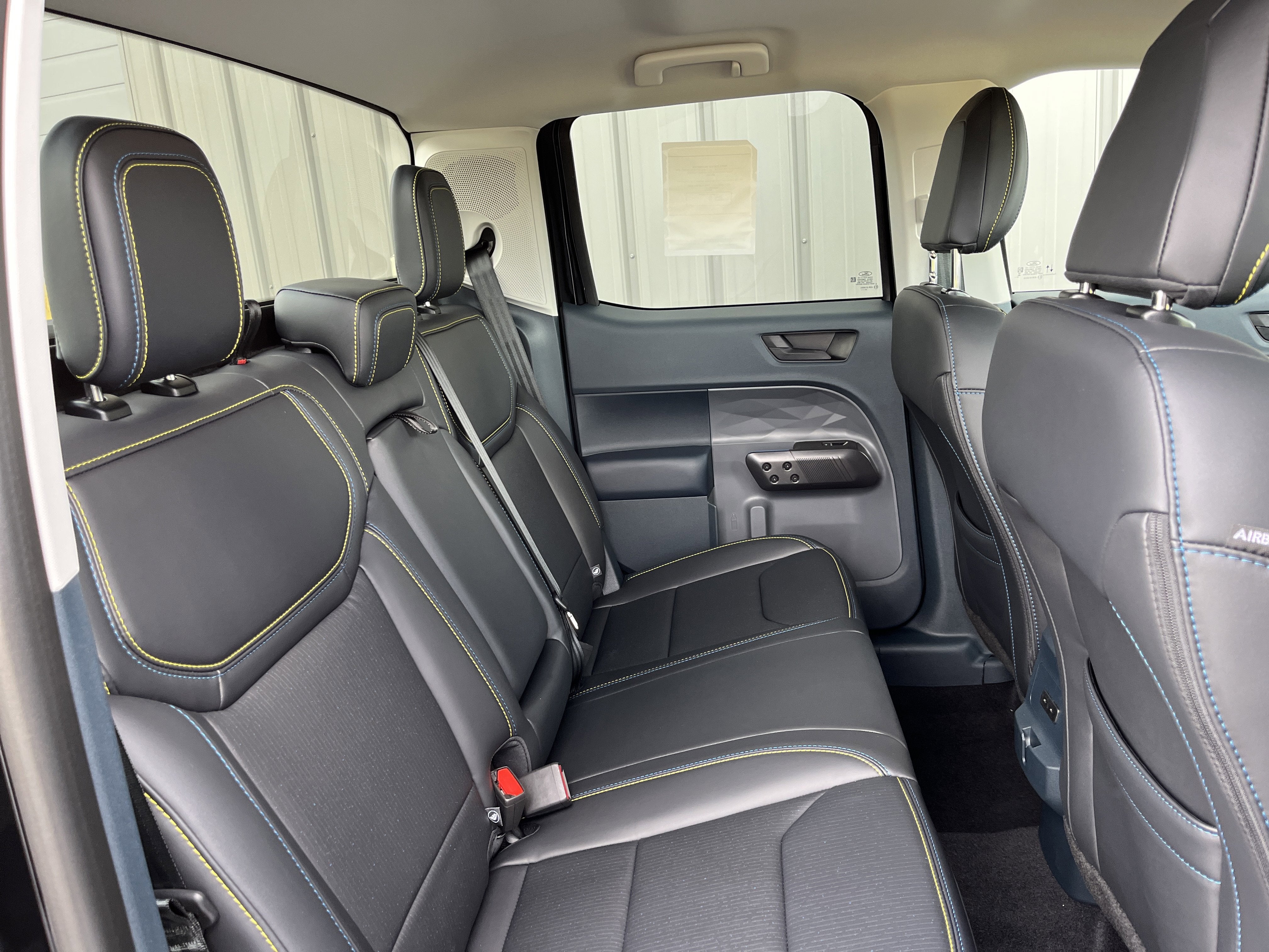 2025 Ford Maverick Lobo Standard