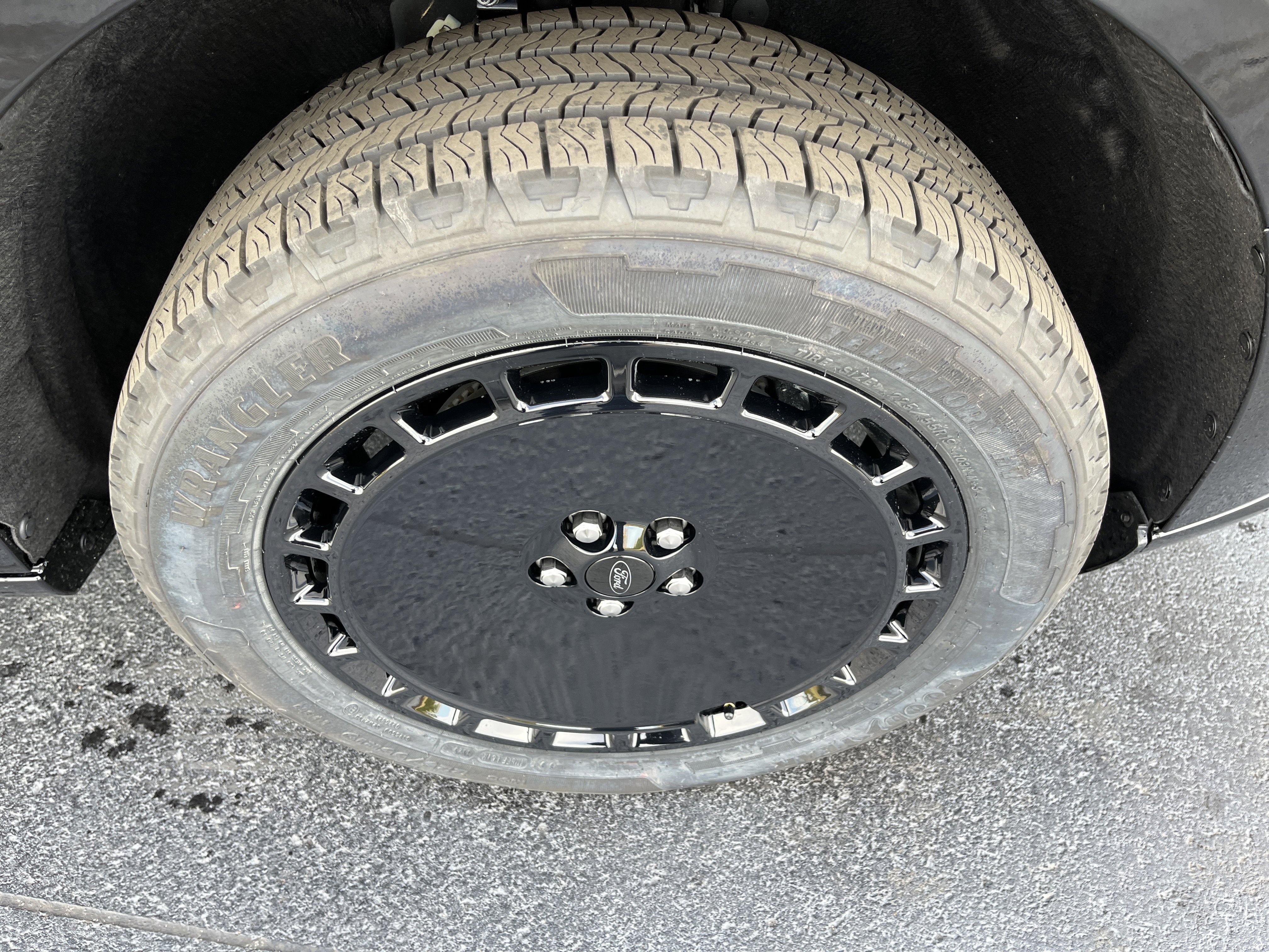 2025 Ford Maverick Lobo Standard