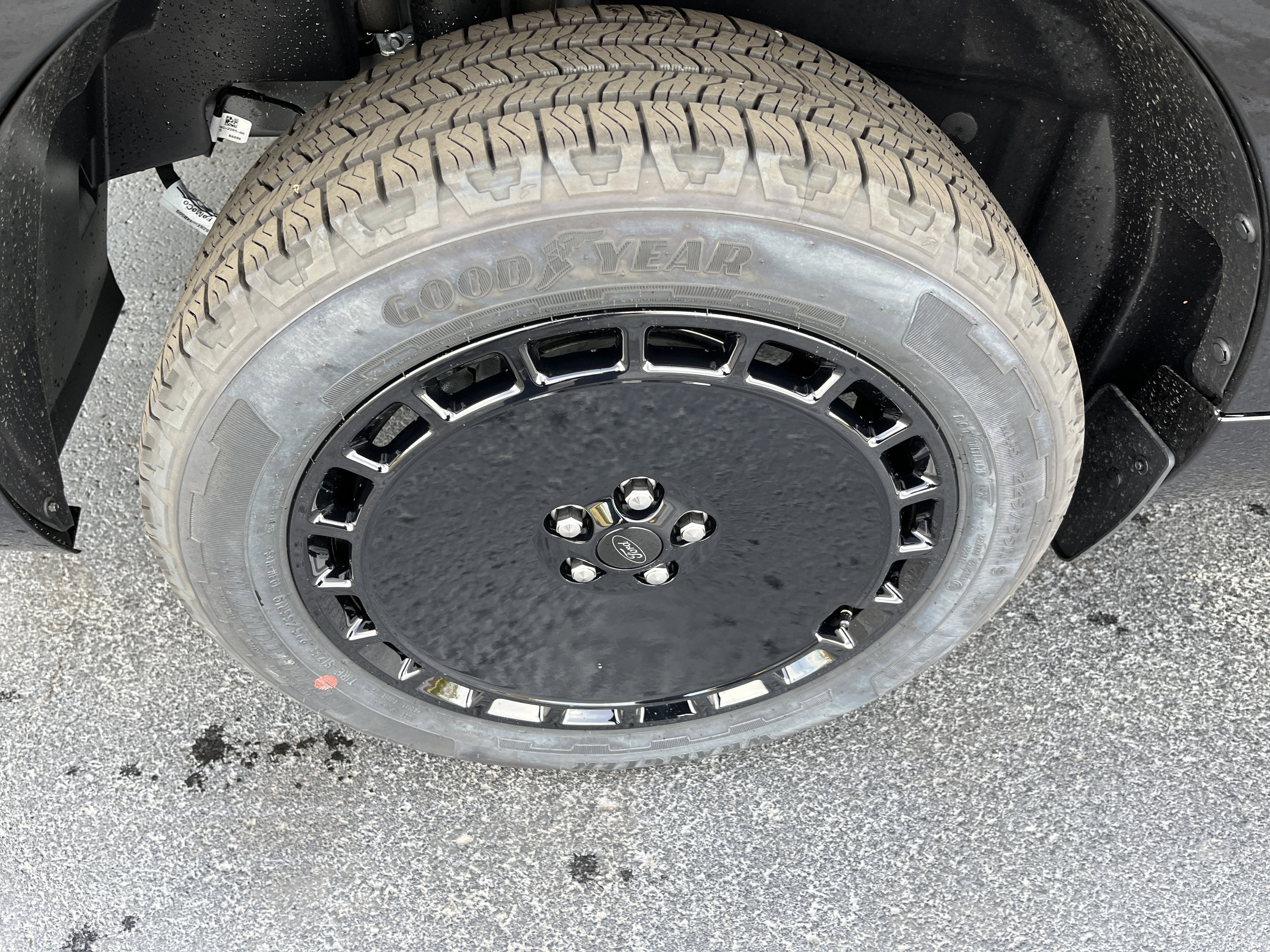 2025 Ford Maverick Lobo Standard