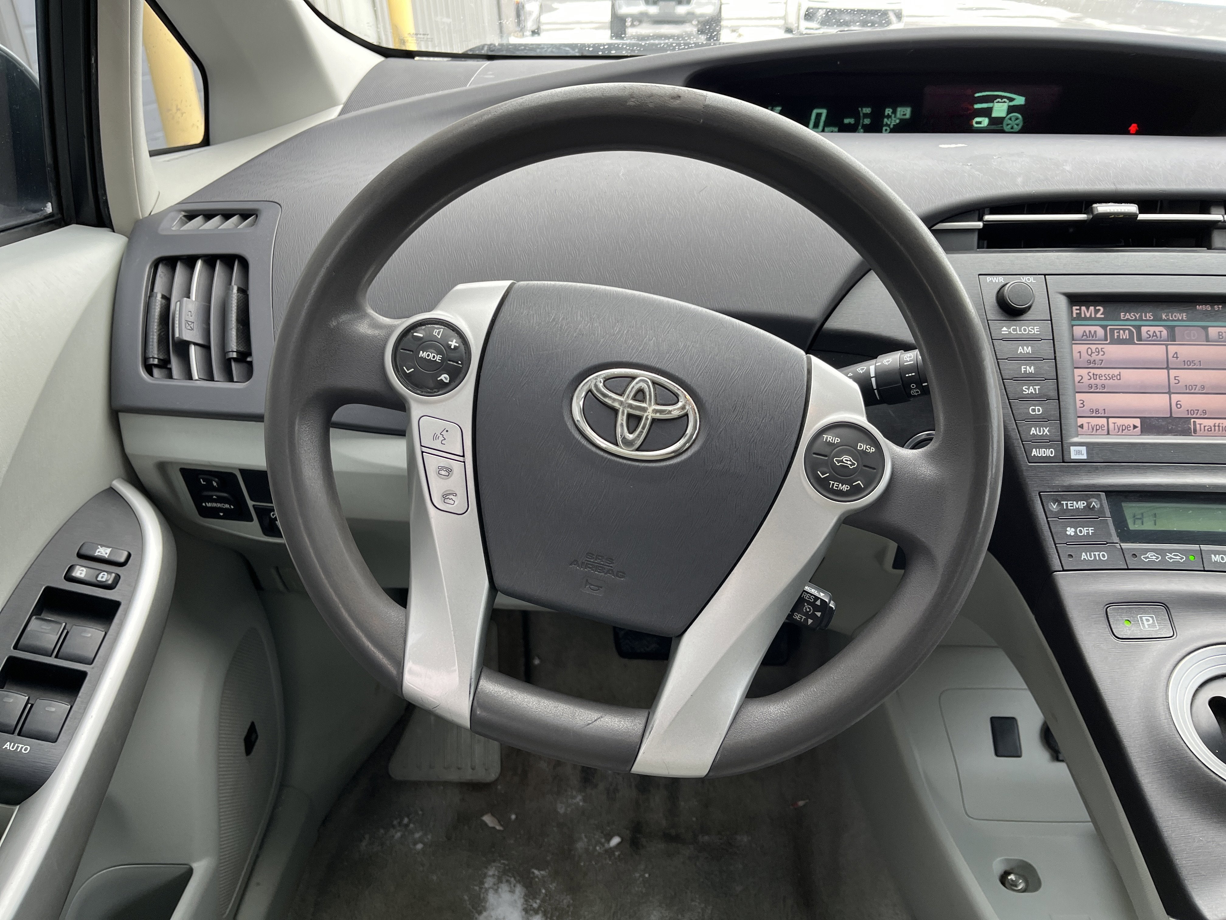2010 Toyota Prius III