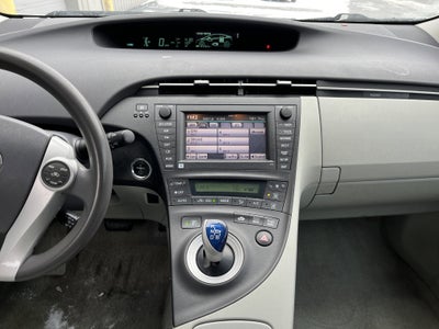 2010 Toyota Prius III