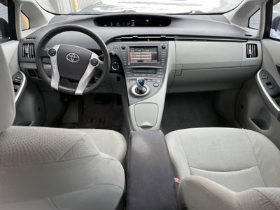 2010 Toyota Prius III