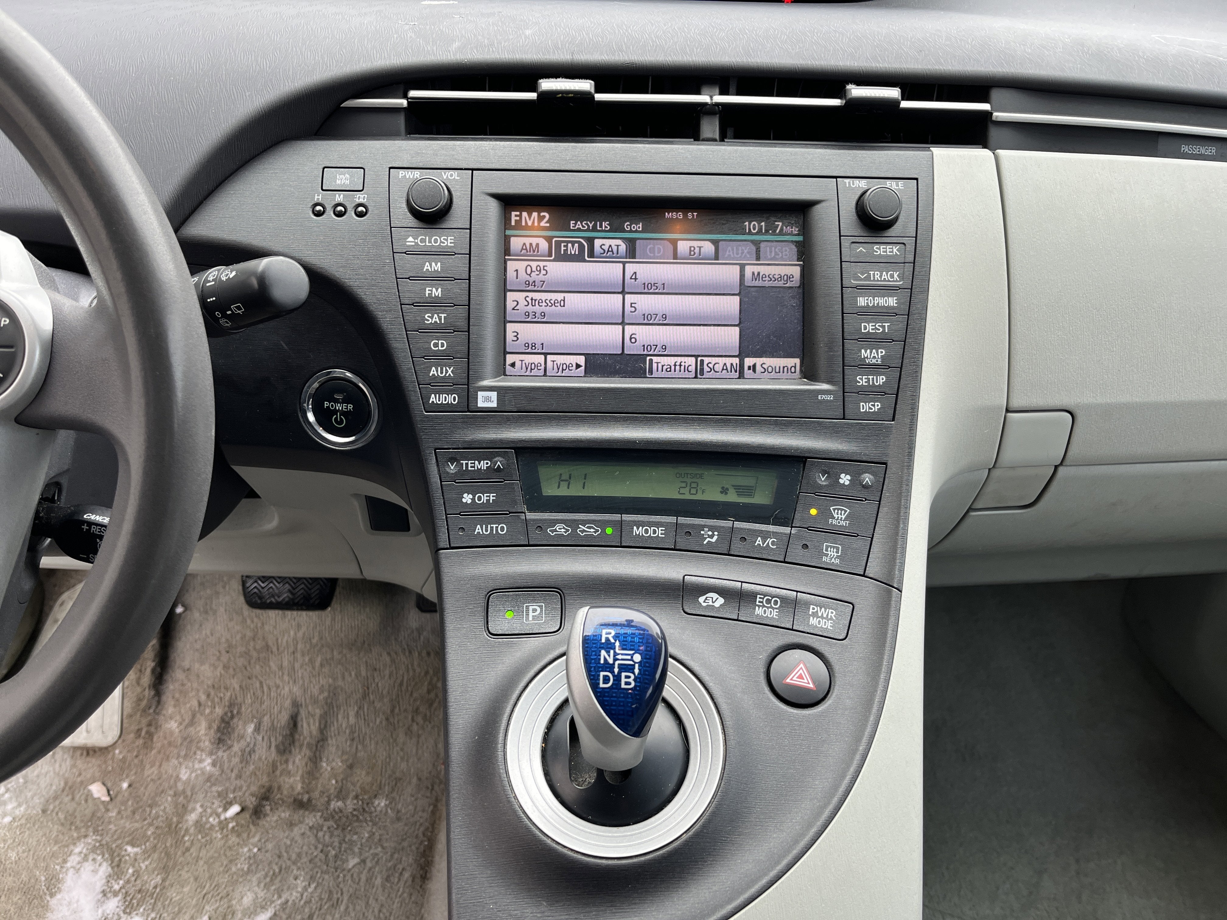 2010 Toyota Prius III