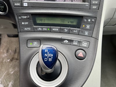 2010 Toyota Prius III