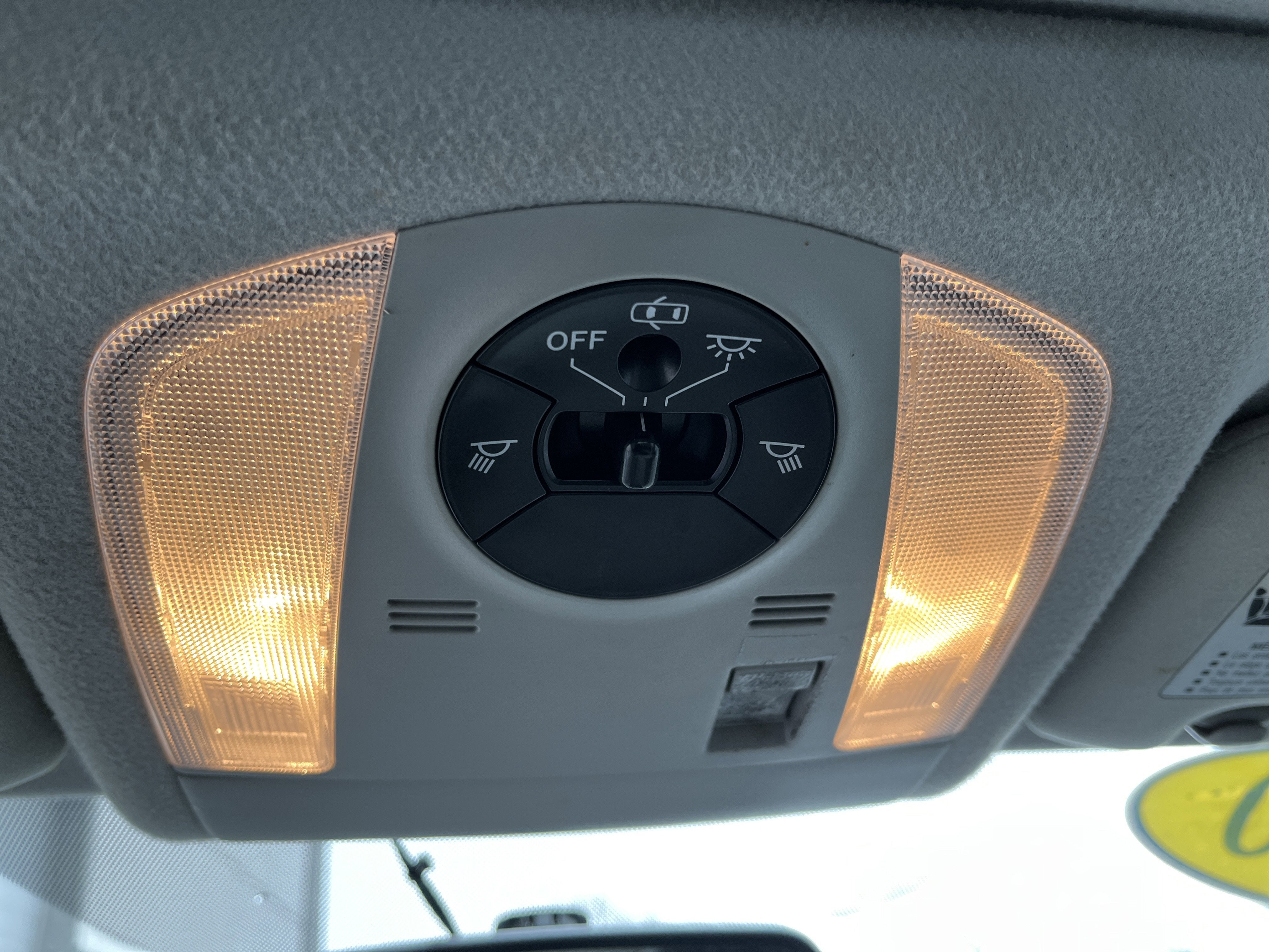 2010 Toyota Prius III