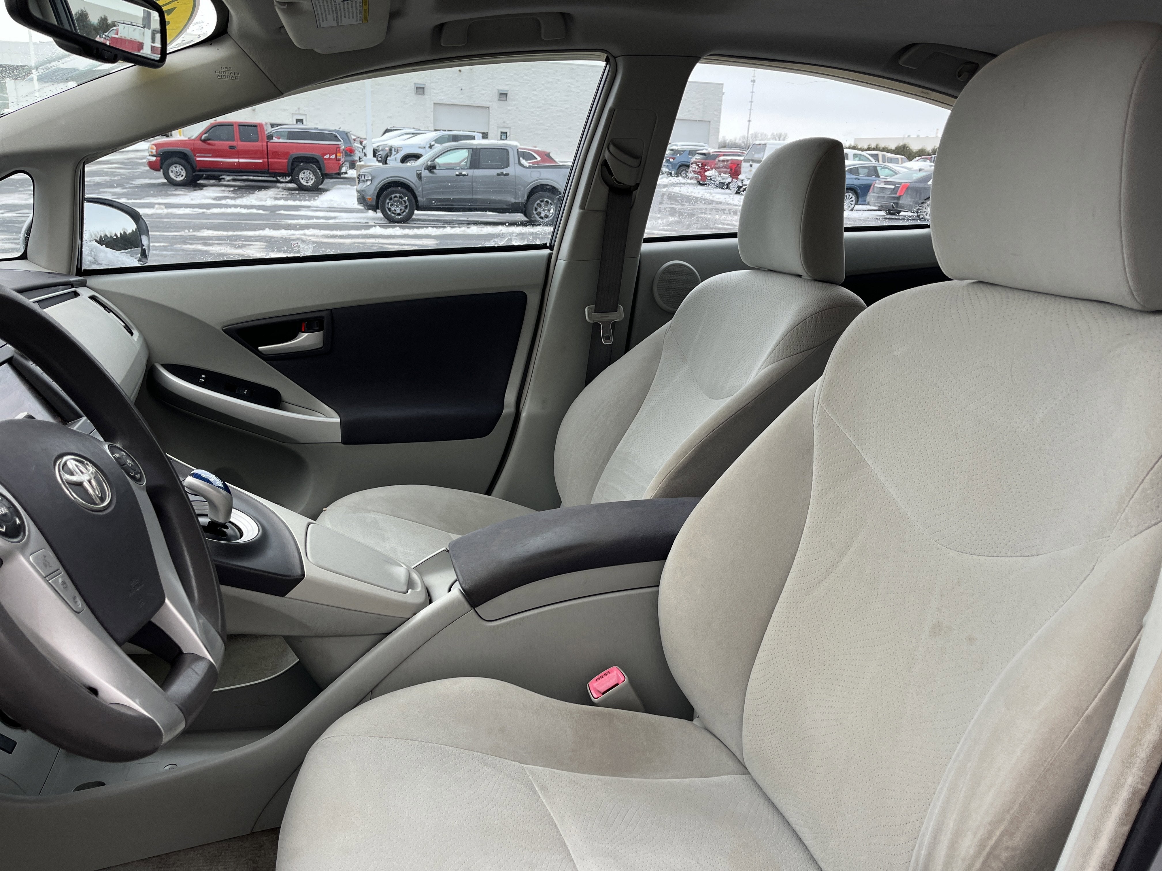 2010 Toyota Prius III