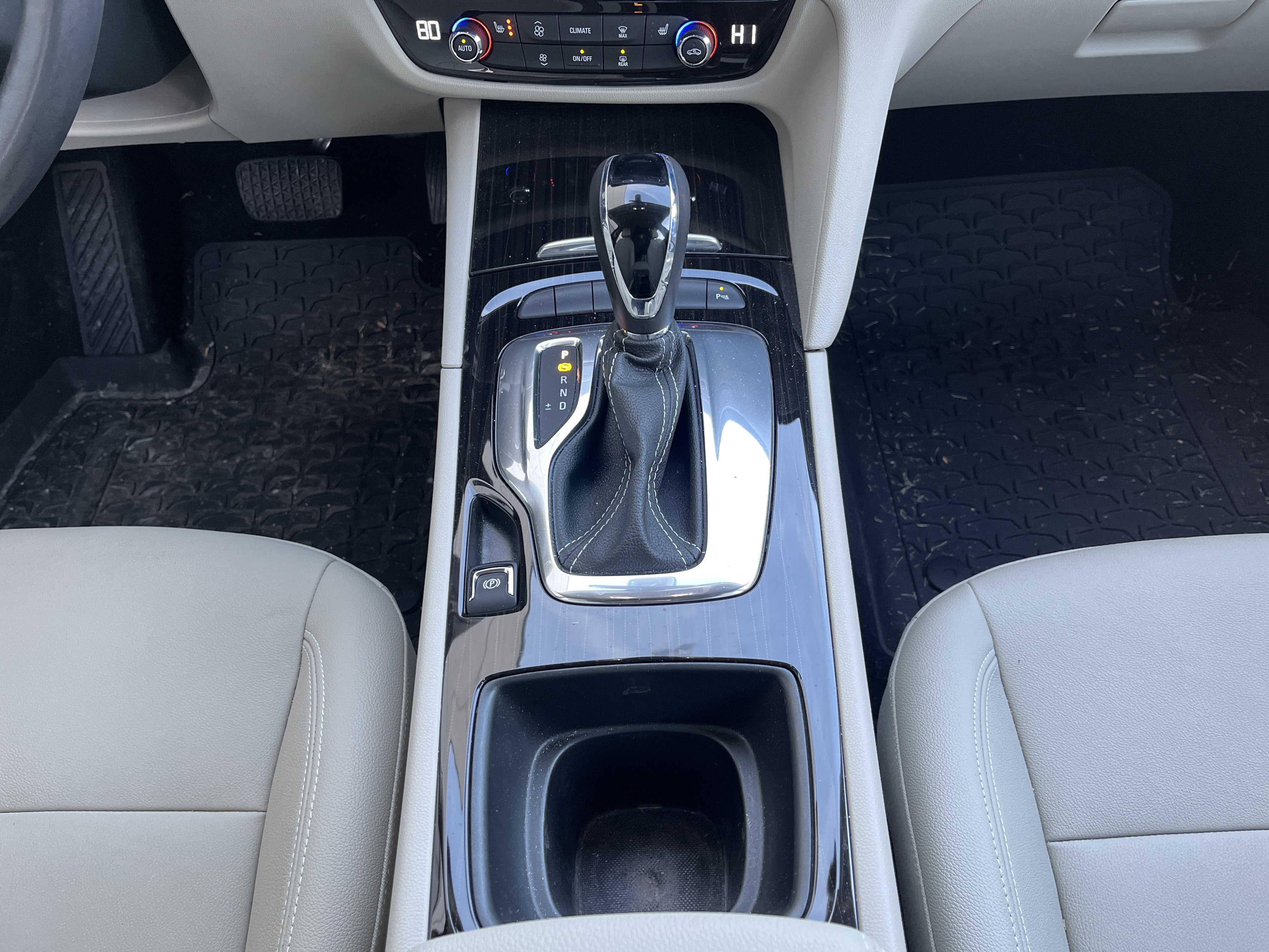 2019 Buick Regal Sportback Essence