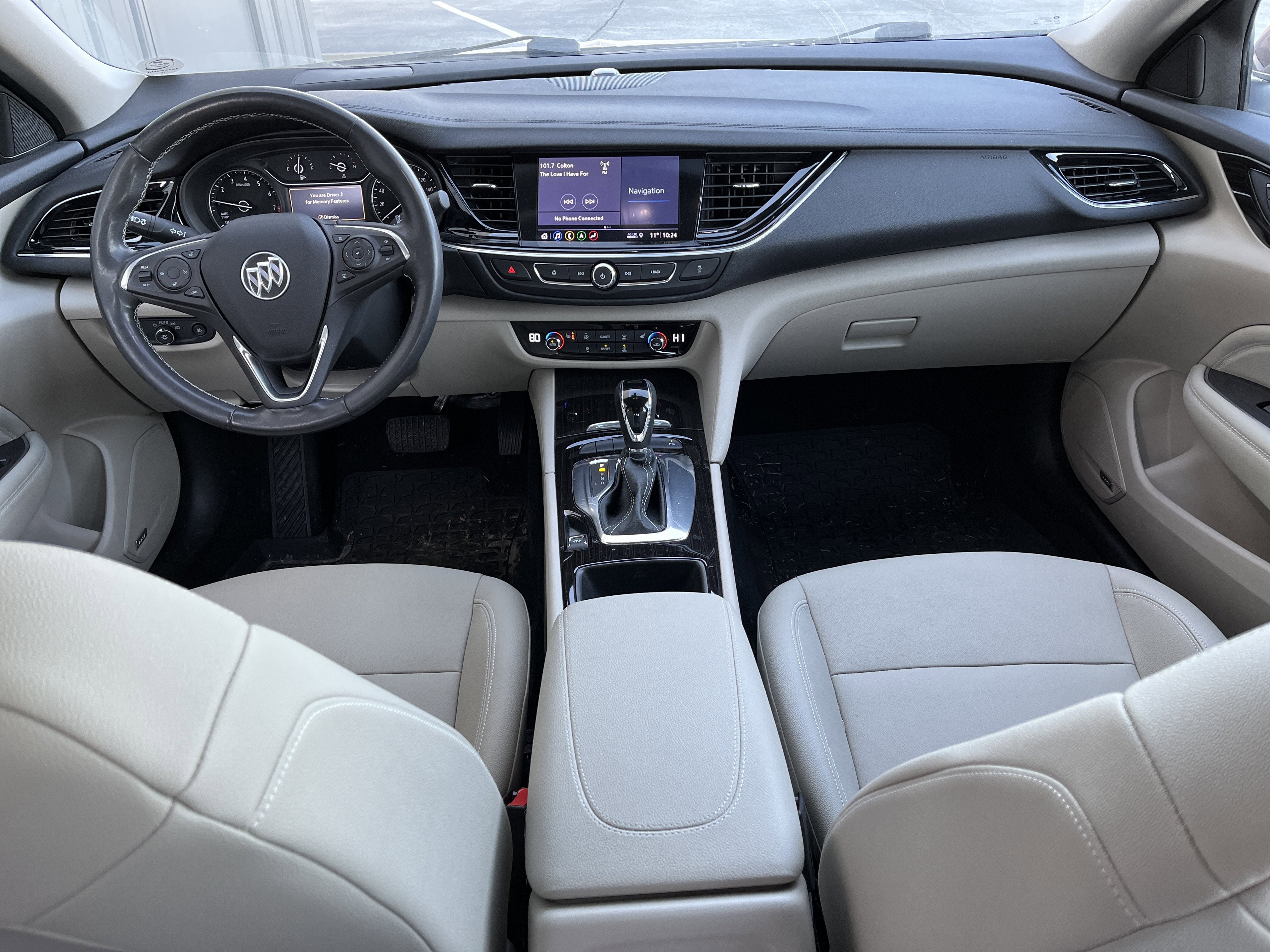 2019 Buick Regal Sportback Essence