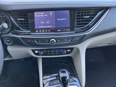 2019 Buick Regal Sportback Essence