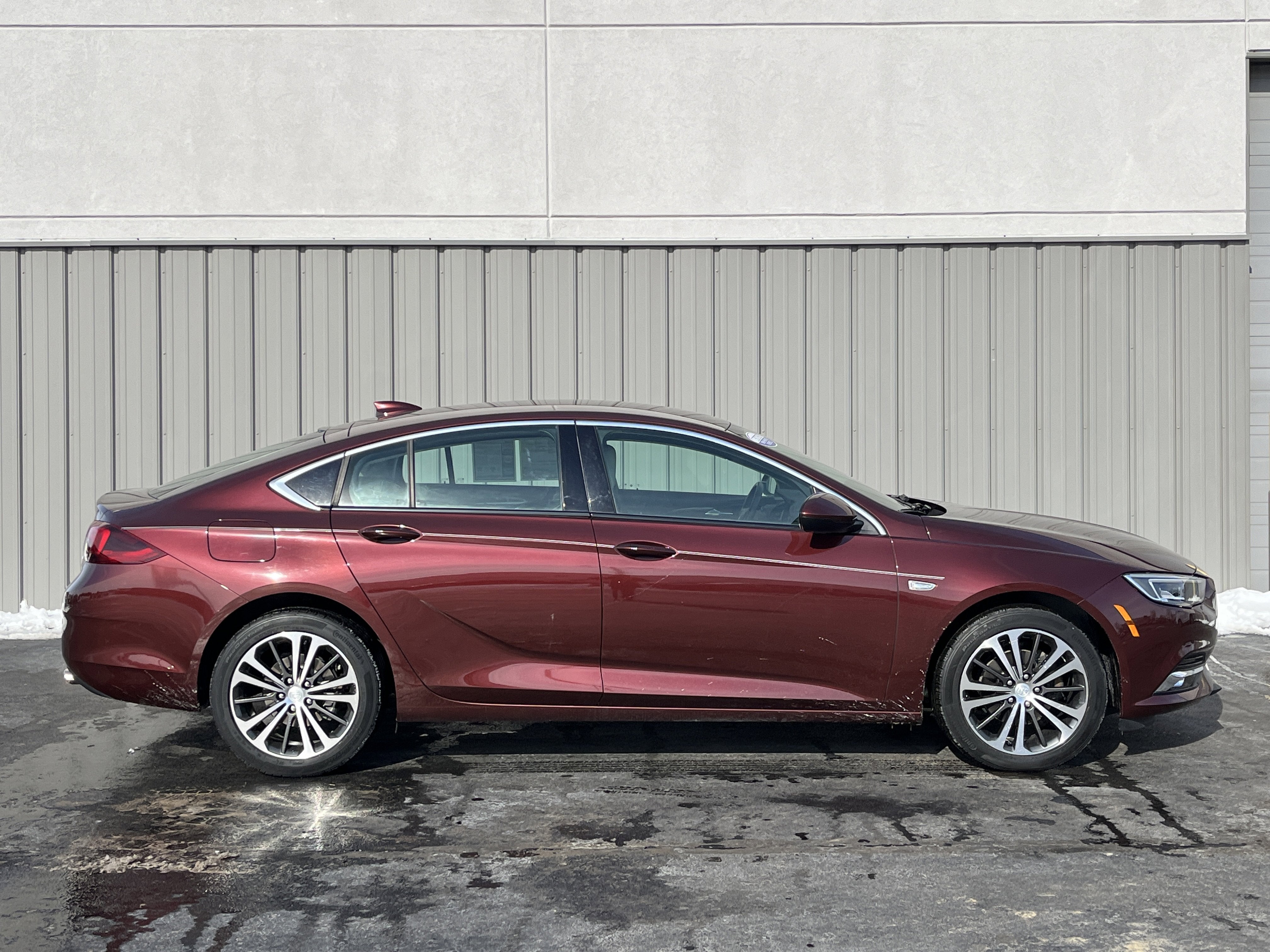 2019 Buick Regal Sportback Essence