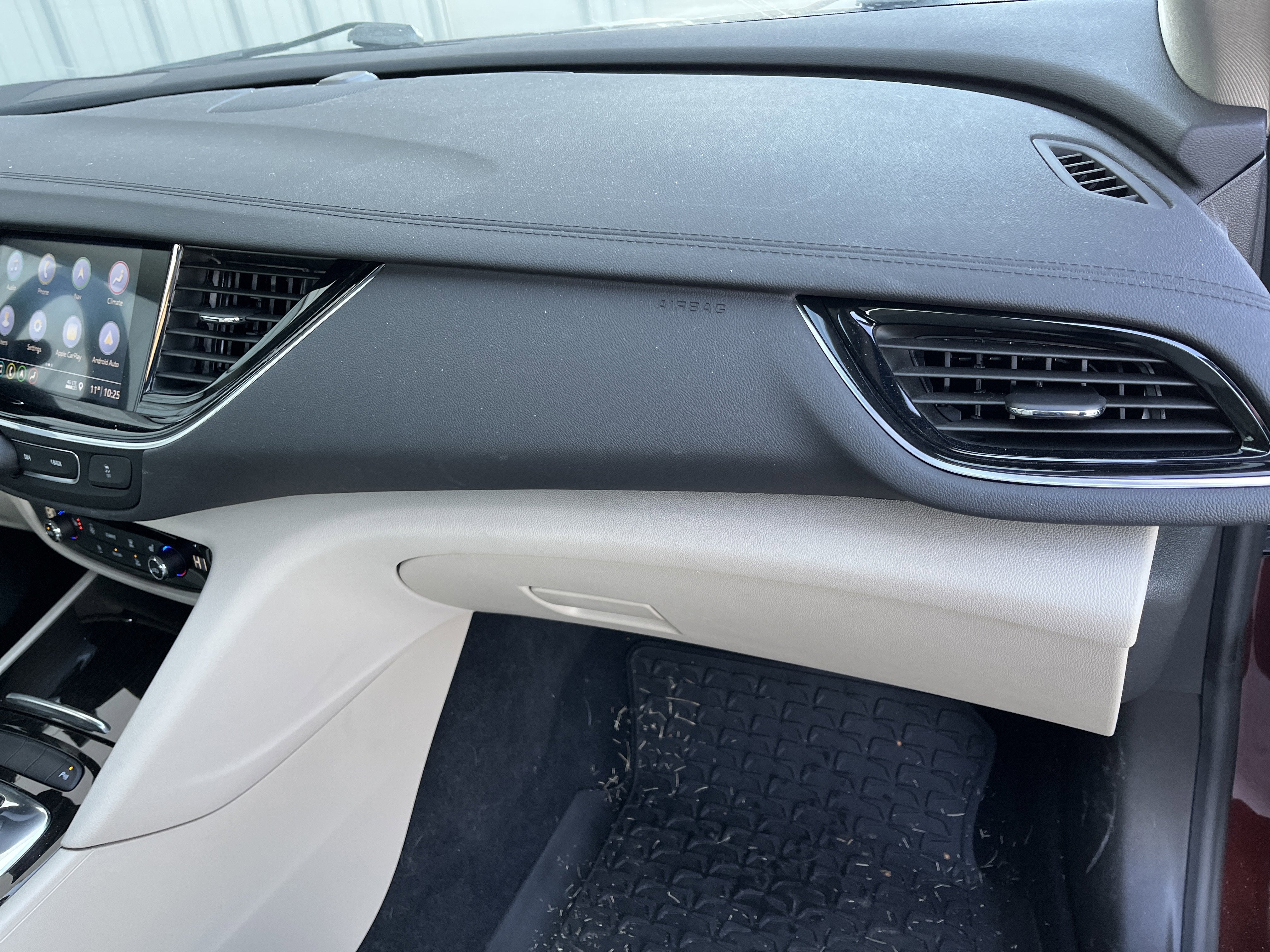 2019 Buick Regal Sportback Essence