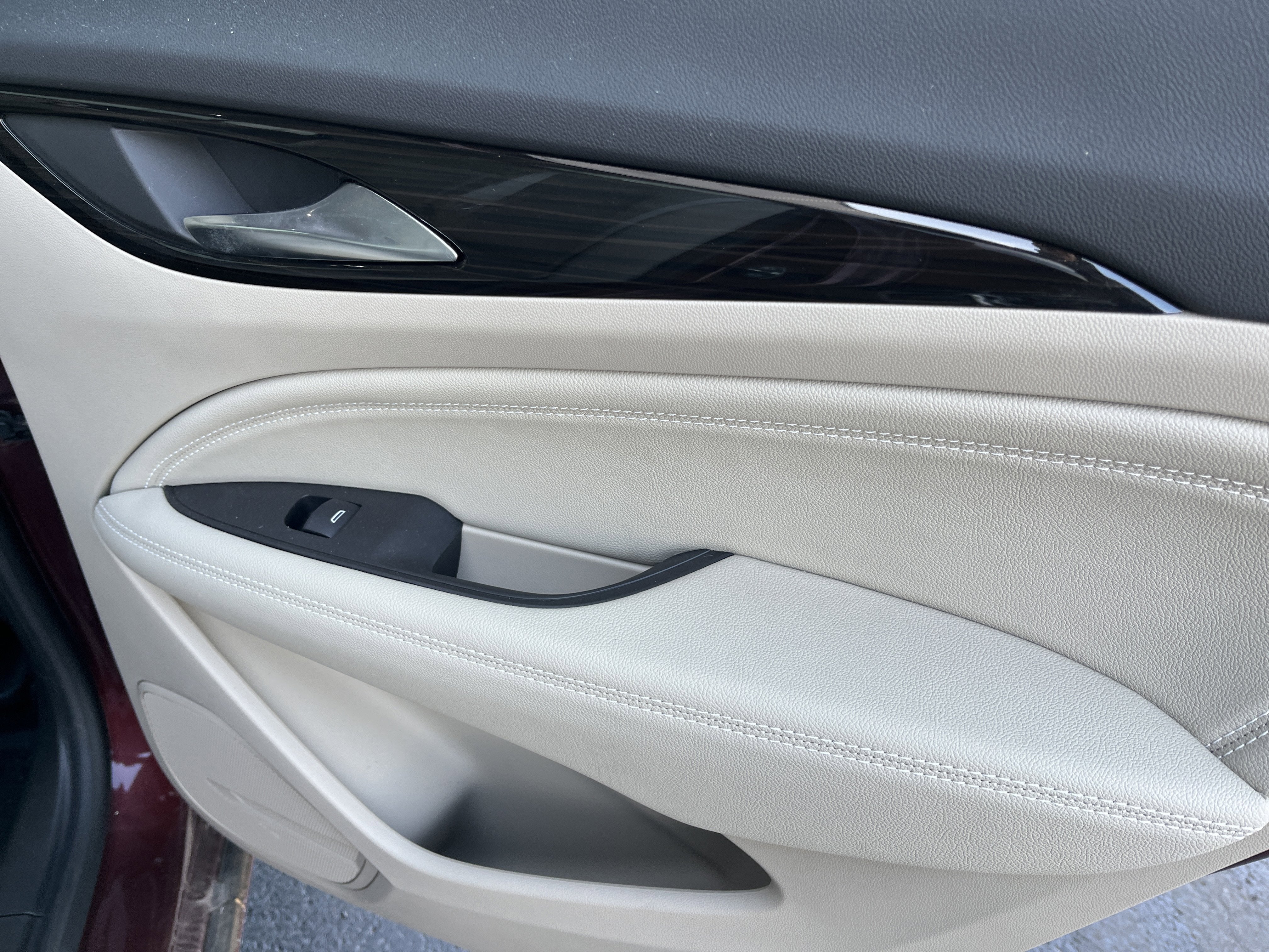 2019 Buick Regal Sportback Essence