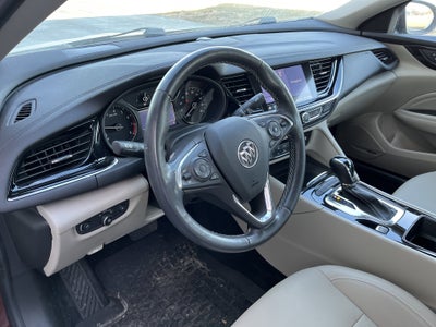2019 Buick Regal Sportback Essence