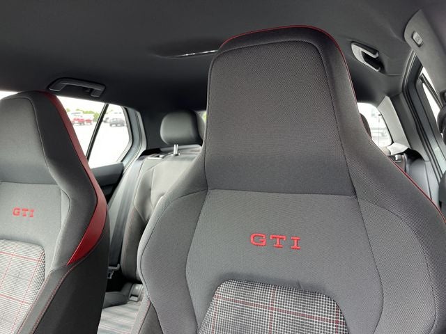2025 Volkswagen Golf GTI 2.0T S