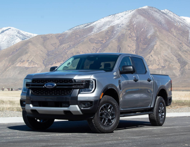 2026 Ford Ranger Raptor vs standard Ranger