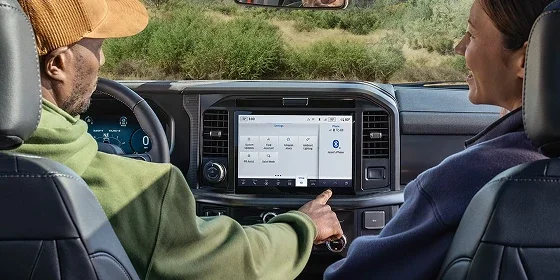 Seats, Screen and Phone Connection